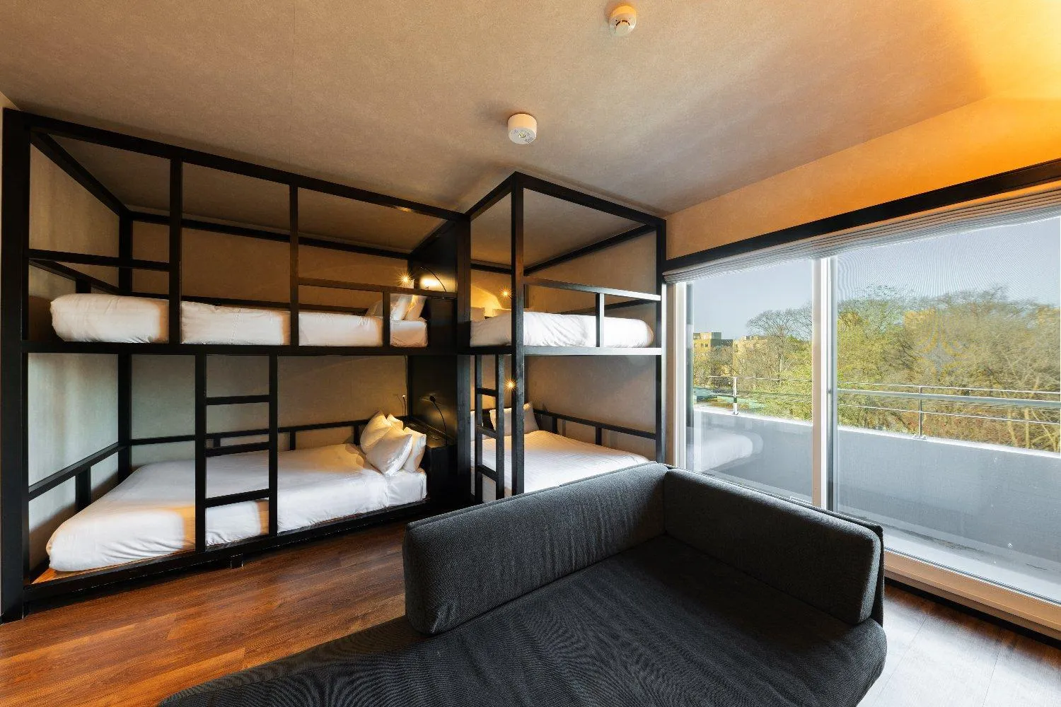 Photo of the whole room, Bed in Brooklyn Hotel