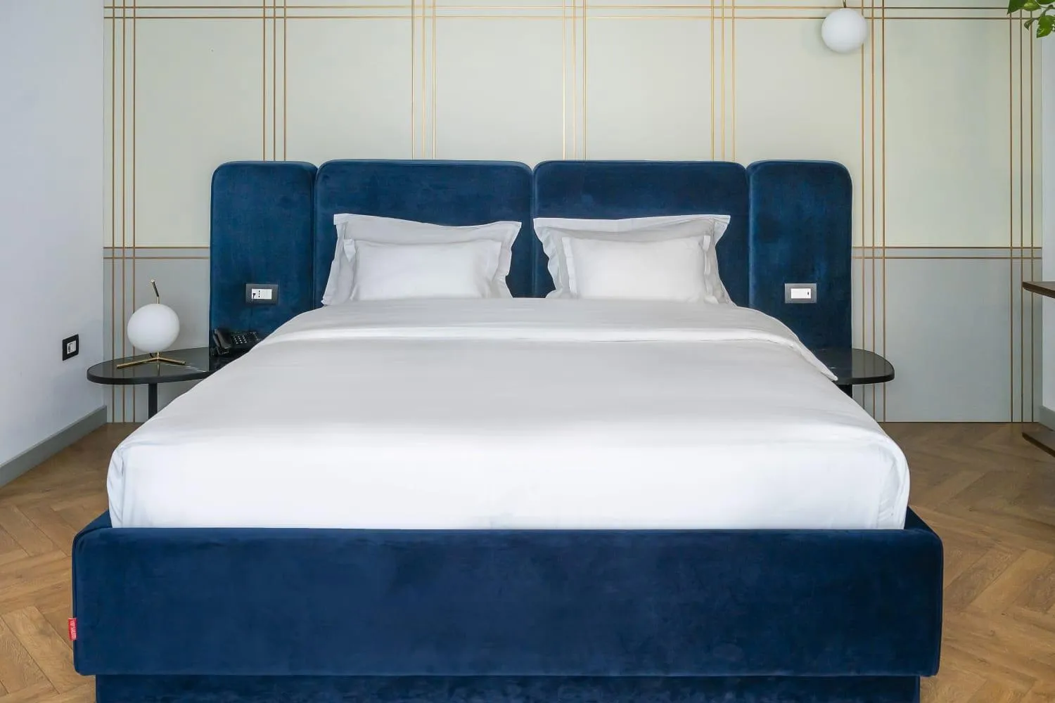 Bed in Moncafe Boutique Hotel & SPA Tirana