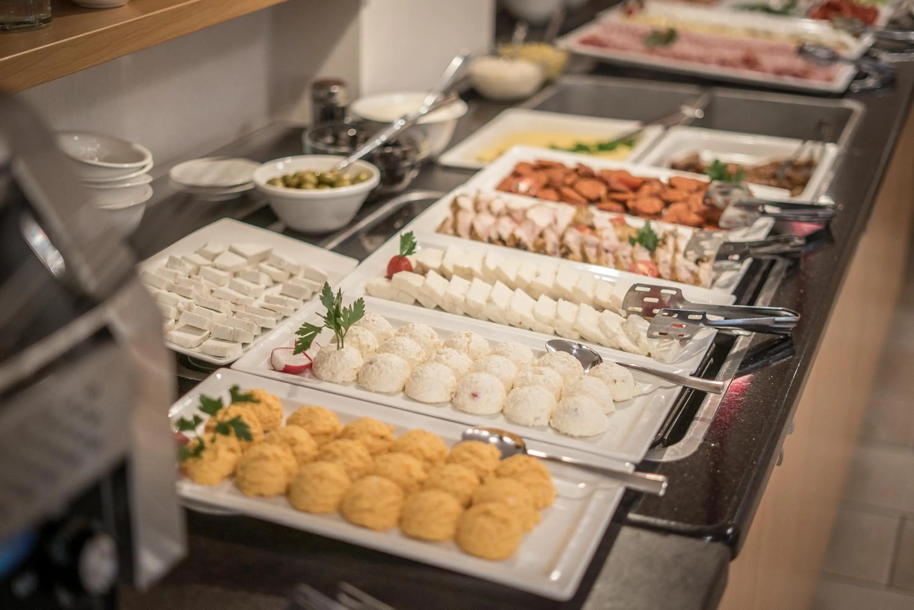 Breakfast in Lobogo Resort