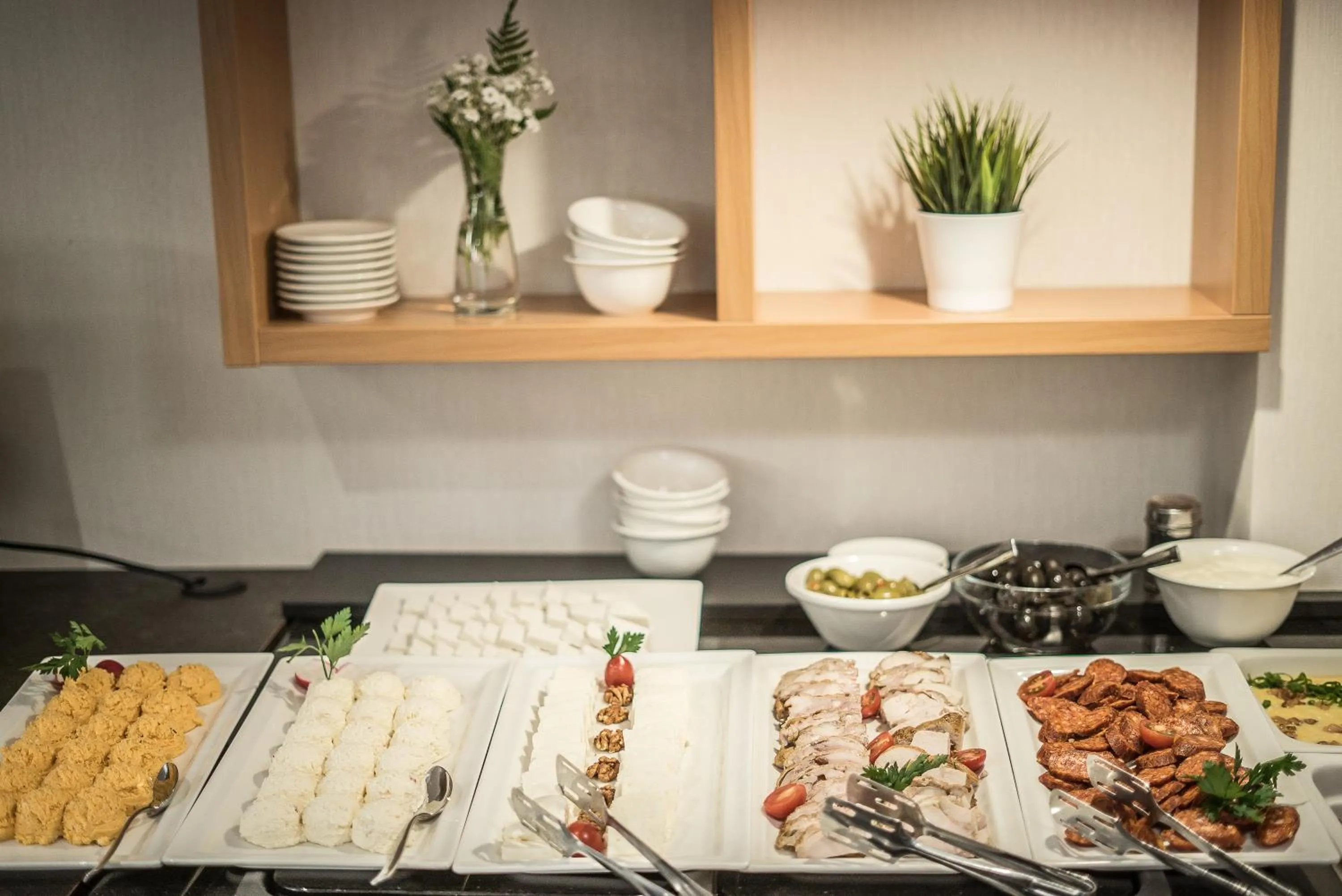 Breakfast in Lobogo Resort