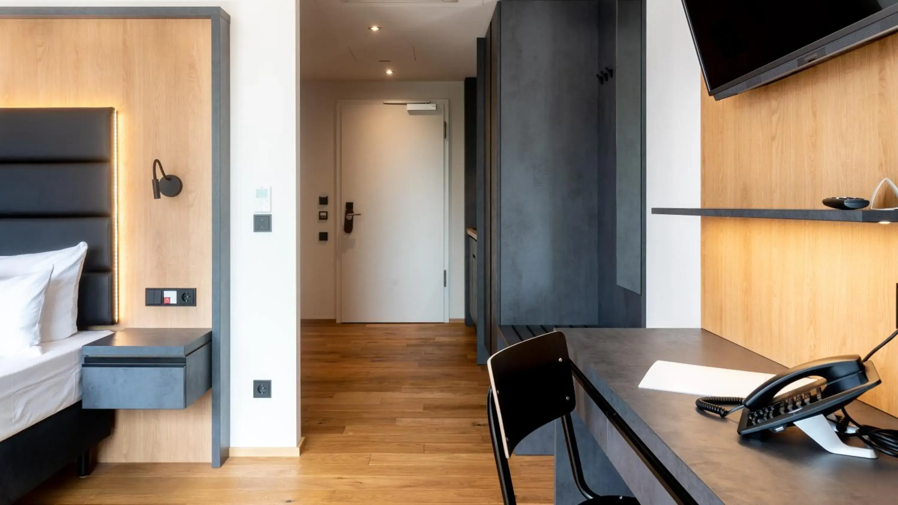 Photo of the whole room, Bed in Burgau Hotel Sonnenhof Photo of the whole room, Bed in Burgau Hotel Sonnenhof