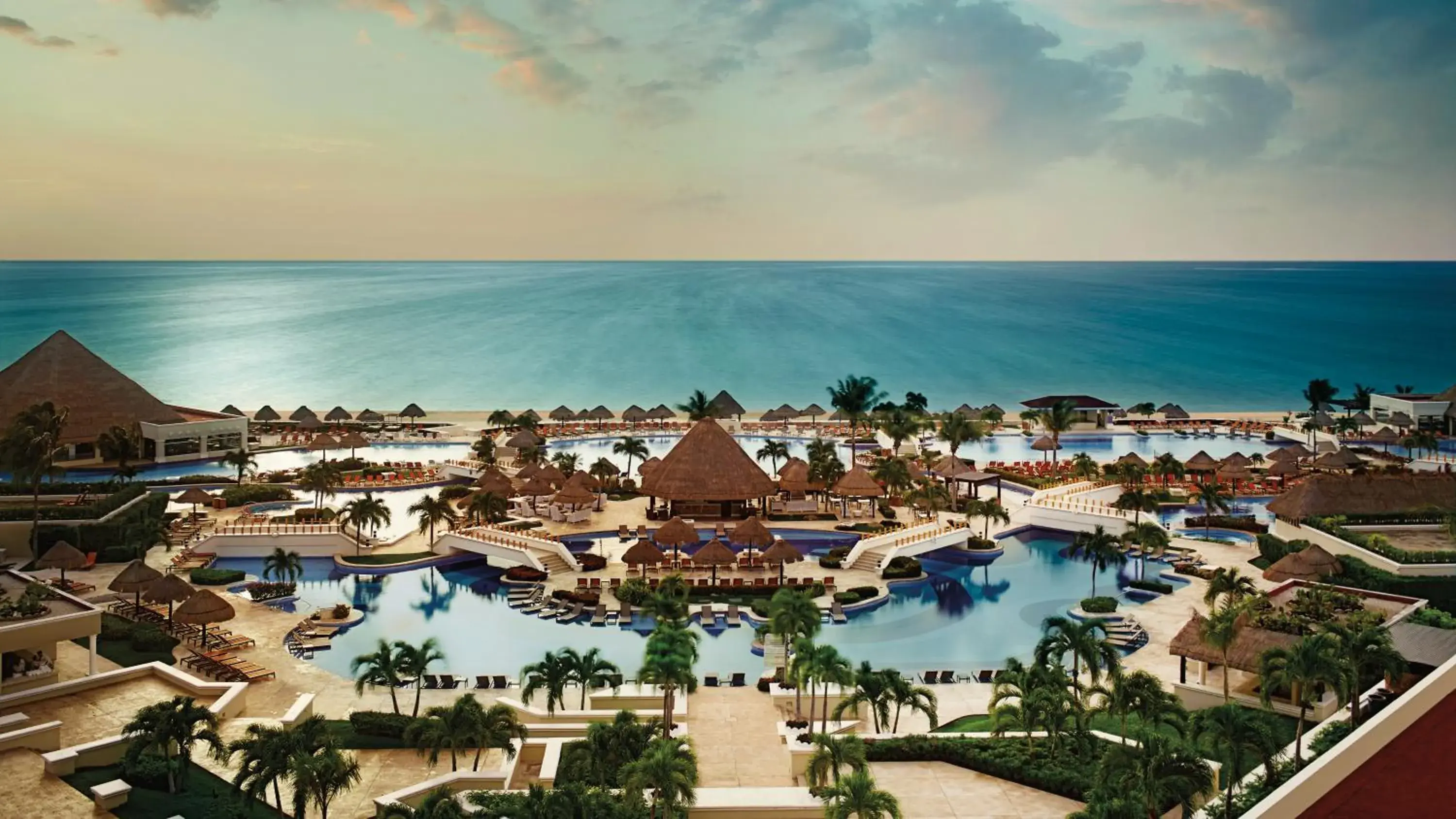 Property building in Moon Palace Cancun - All Inclusive Property building in Moon Palace Cancun - All Inclusive