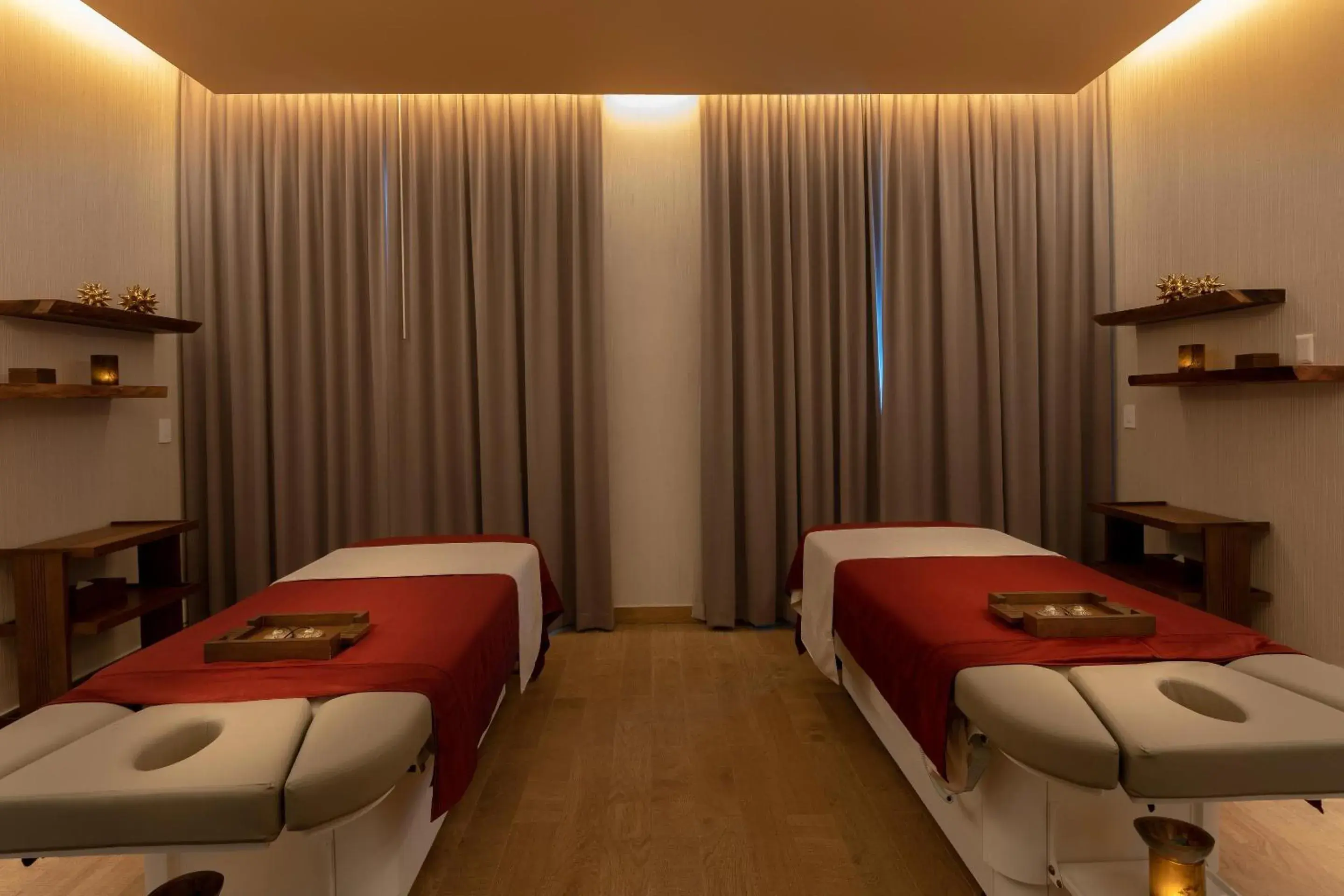 Massage, Bed in Moon Palace Cancun - All Inclusive Massage, Bed in Moon Palace Cancun - All Inclusive