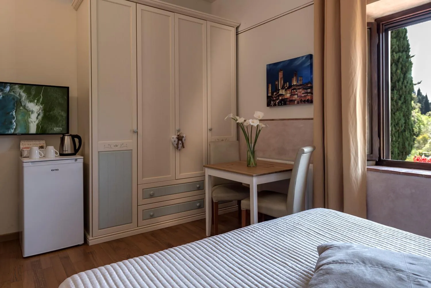 minibar, Bed in Villa Del Sole
