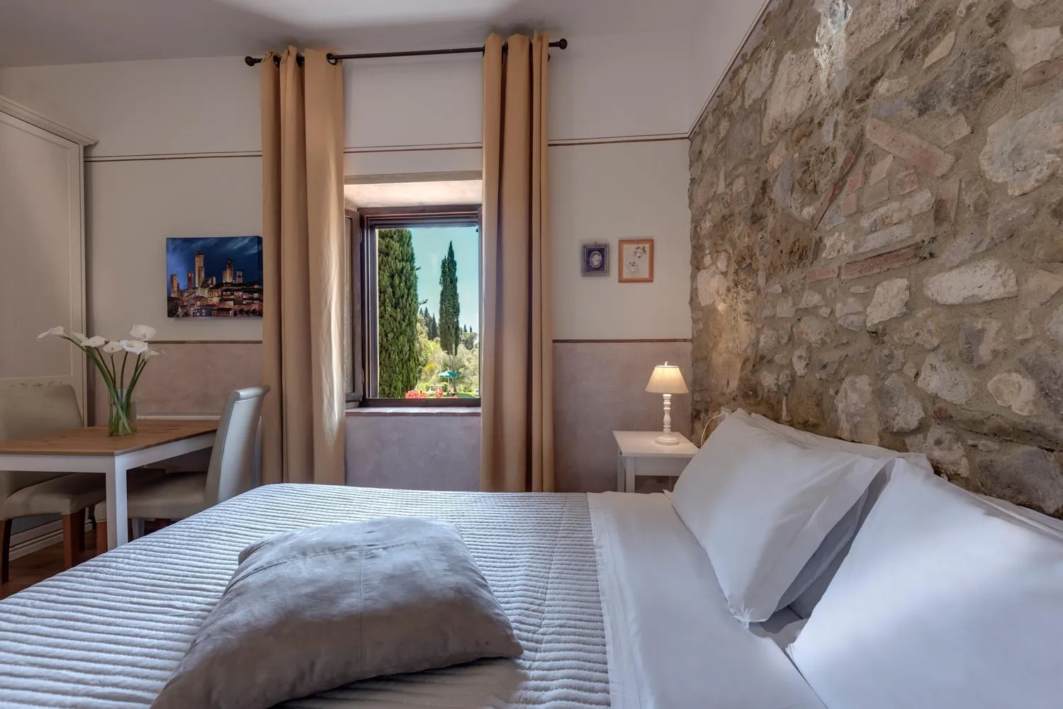 Photo of the whole room, Bed in Villa Del Sole