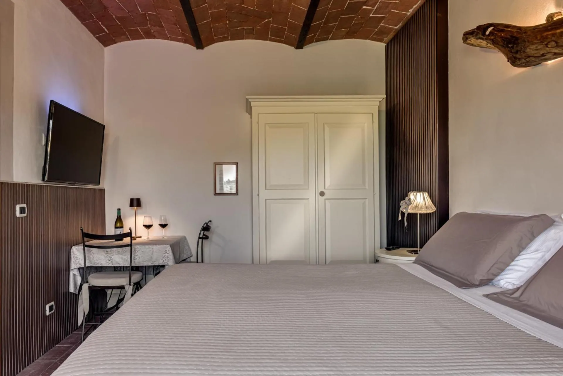 Bed in Villa Del Sole