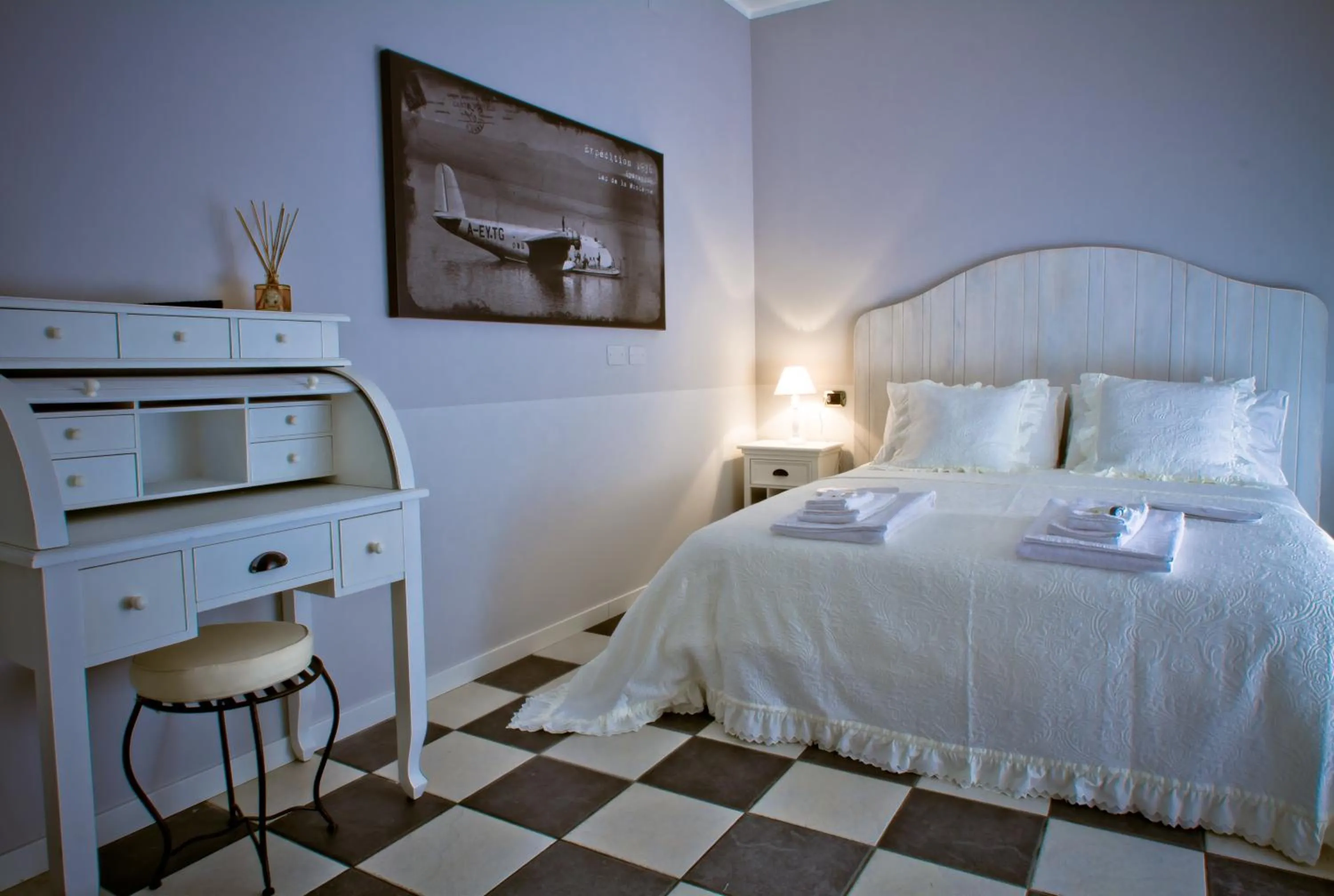Photo of the whole room, Bed in Borgo Manzoni - Charming House