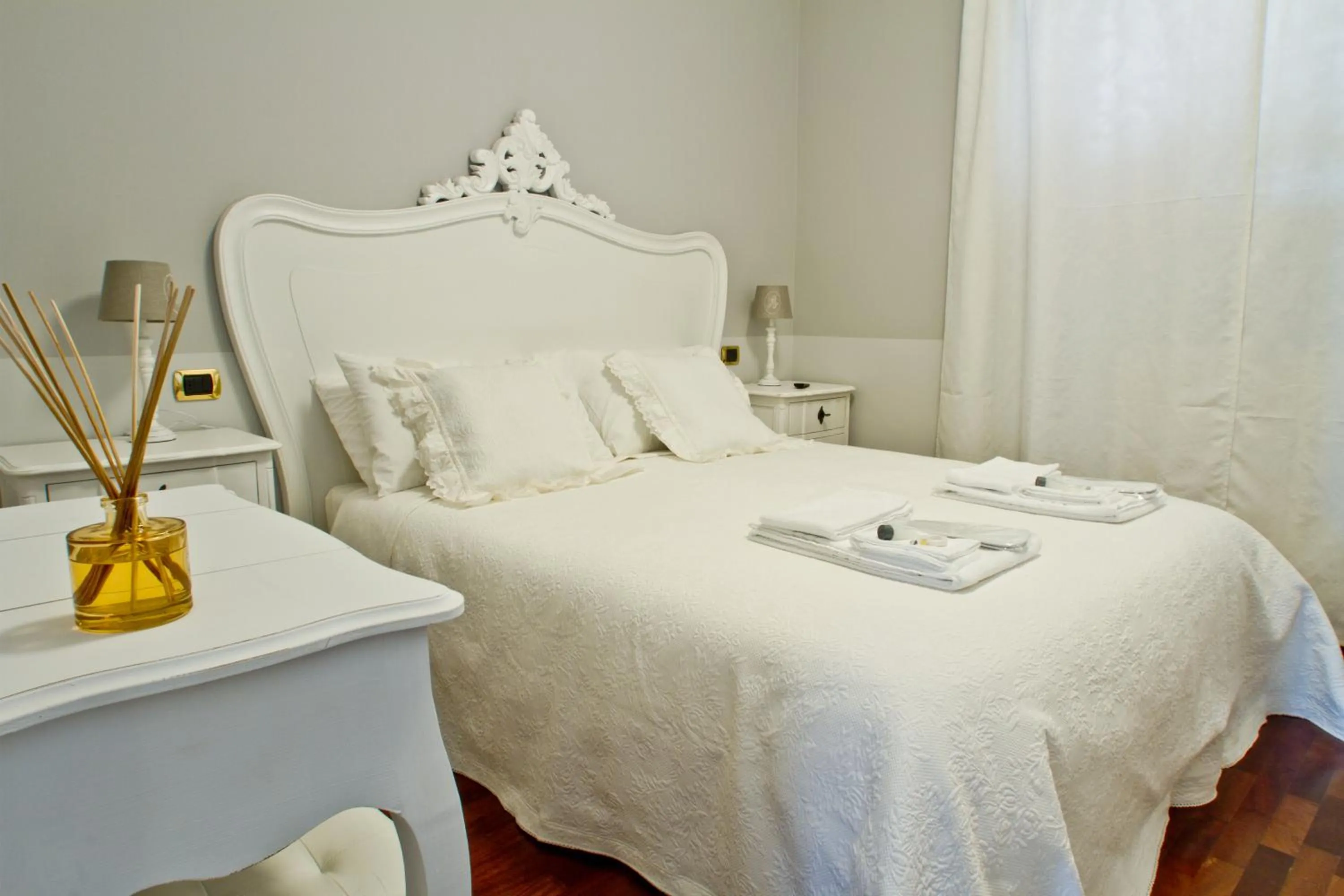 Bed in Borgo Manzoni - Charming House