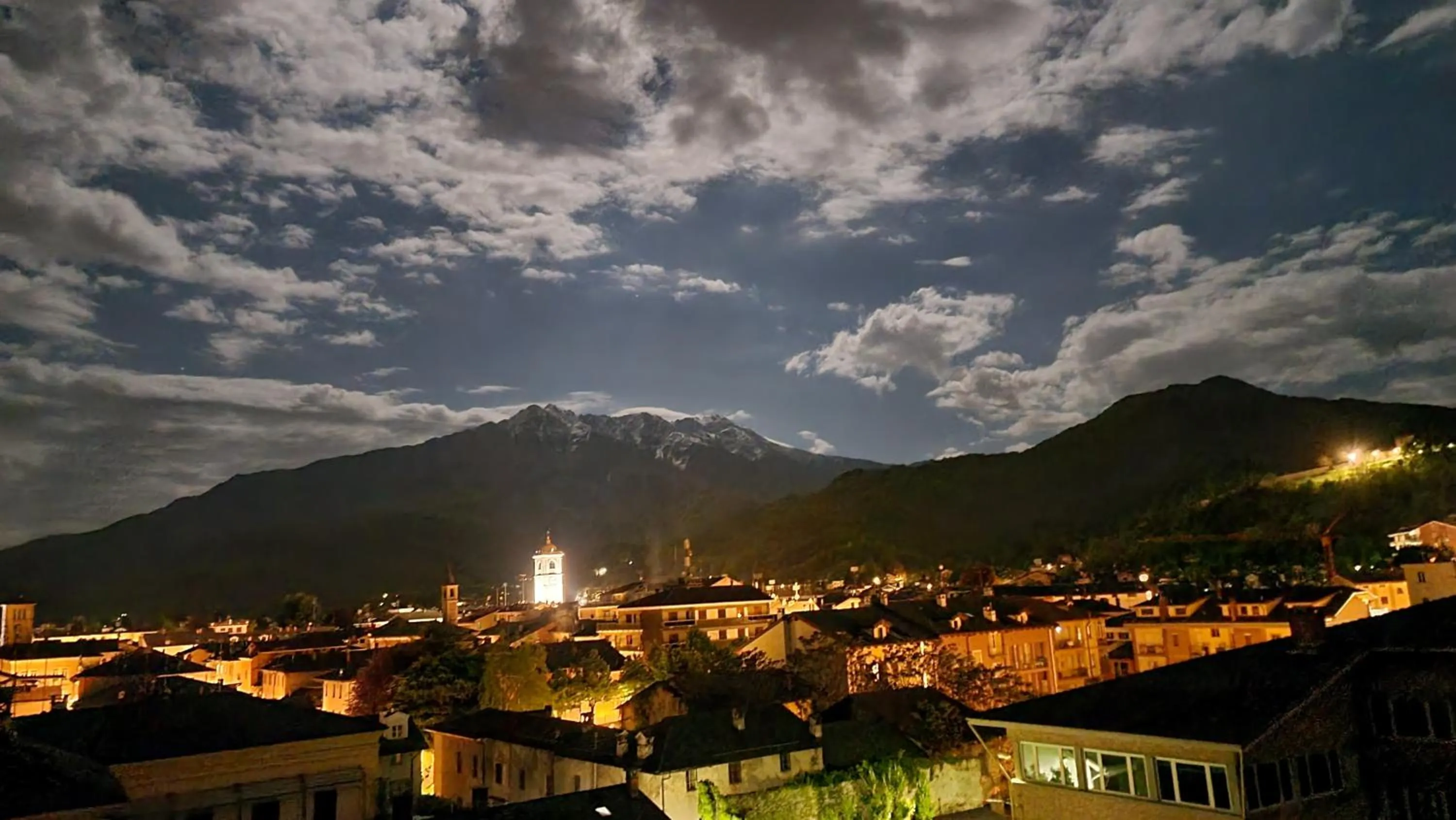 Property building in Albergo Ristorante Trieste Boves