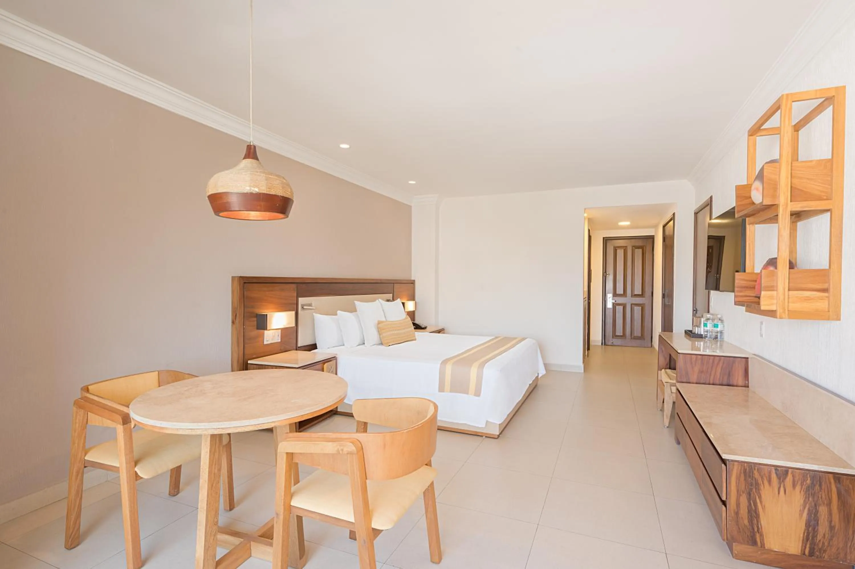 Photo of the whole room, Bed in Royal Solaris Los Cabos - All Inclusive