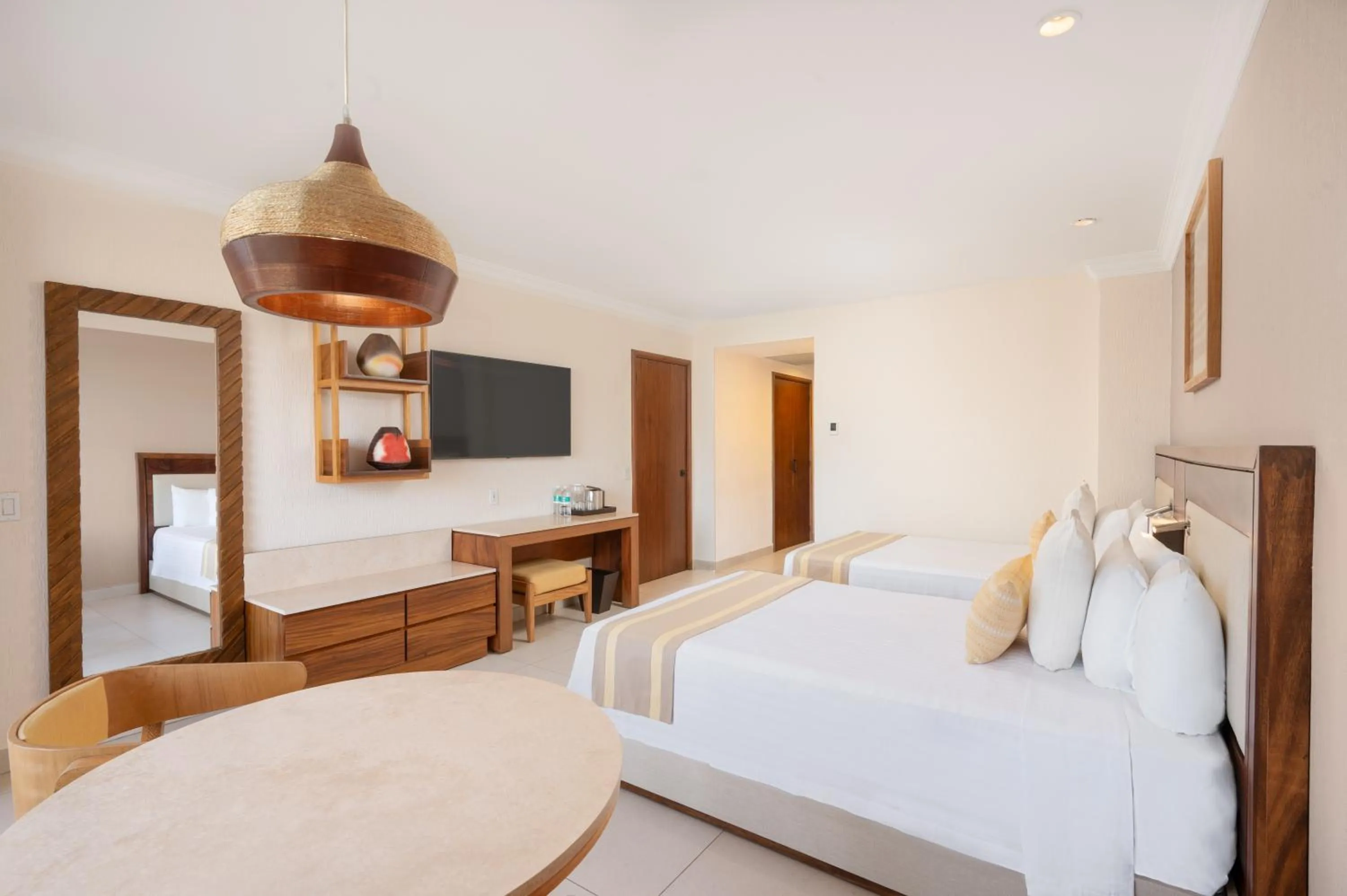 Photo of the whole room, Bed in Royal Solaris Los Cabos - All Inclusive