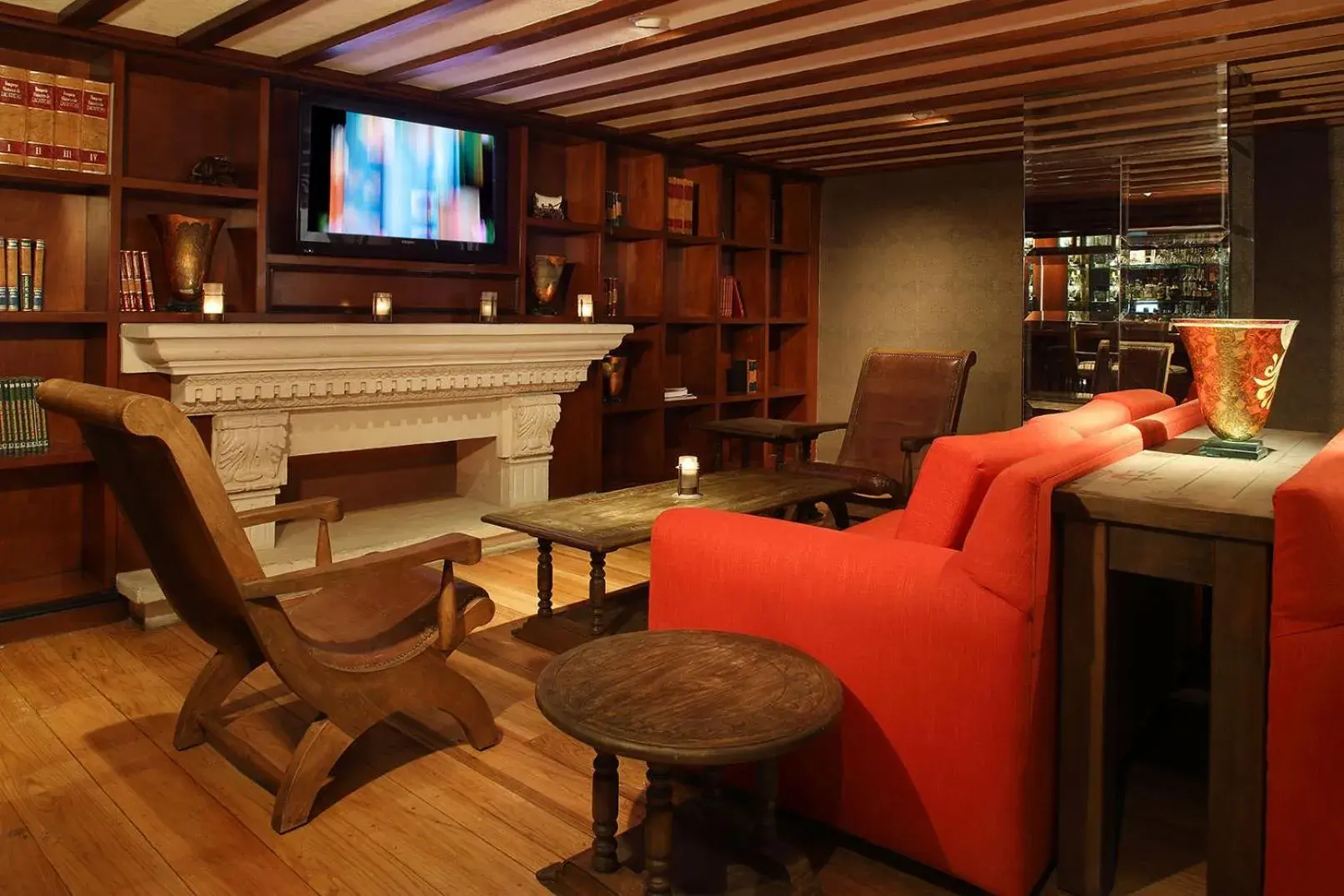 Lounge or bar in Emporio Zacatecas Lounge or bar in Emporio Zacatecas