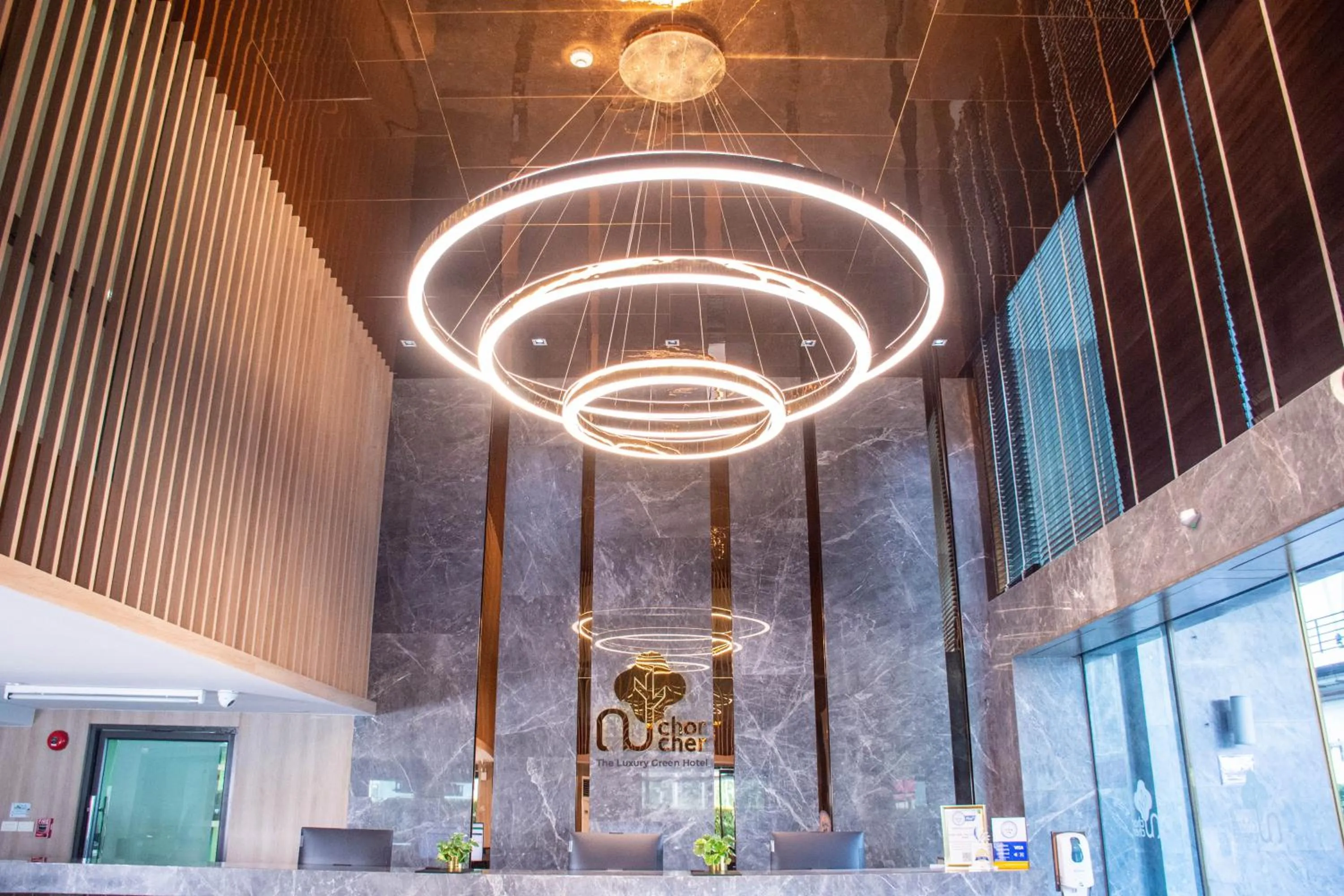 Lobby or reception in Chor Cher The Luxury Green Hotel - SHA Extra Plus