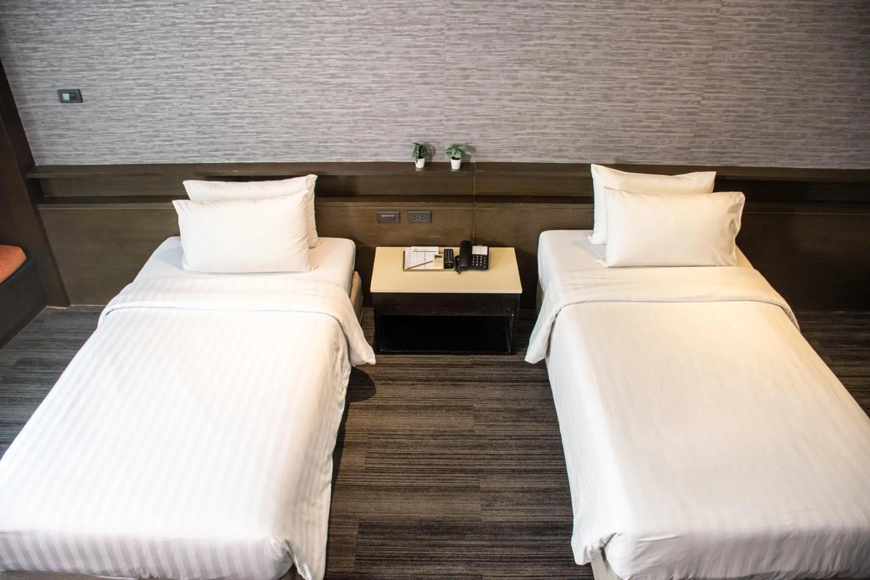 Superior Twin Room in Chor Cher The Luxury Green Hotel - SHA Extra Plus Superior Twin Room in Chor Cher The Luxury Green Hotel - SHA Extra Plus