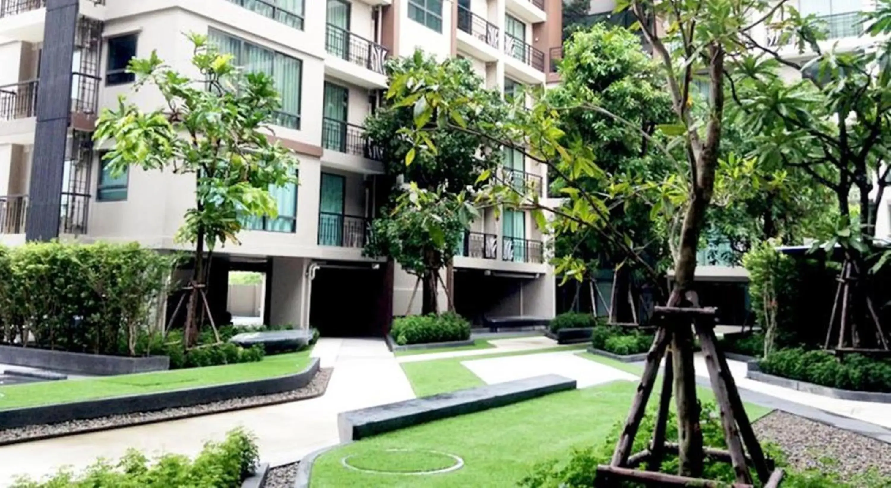 Facade/entrance in Chor Cher The Luxury Green Hotel - SHA Extra Plus Facade/entrance in Chor Cher The Luxury Green Hotel - SHA Extra Plus