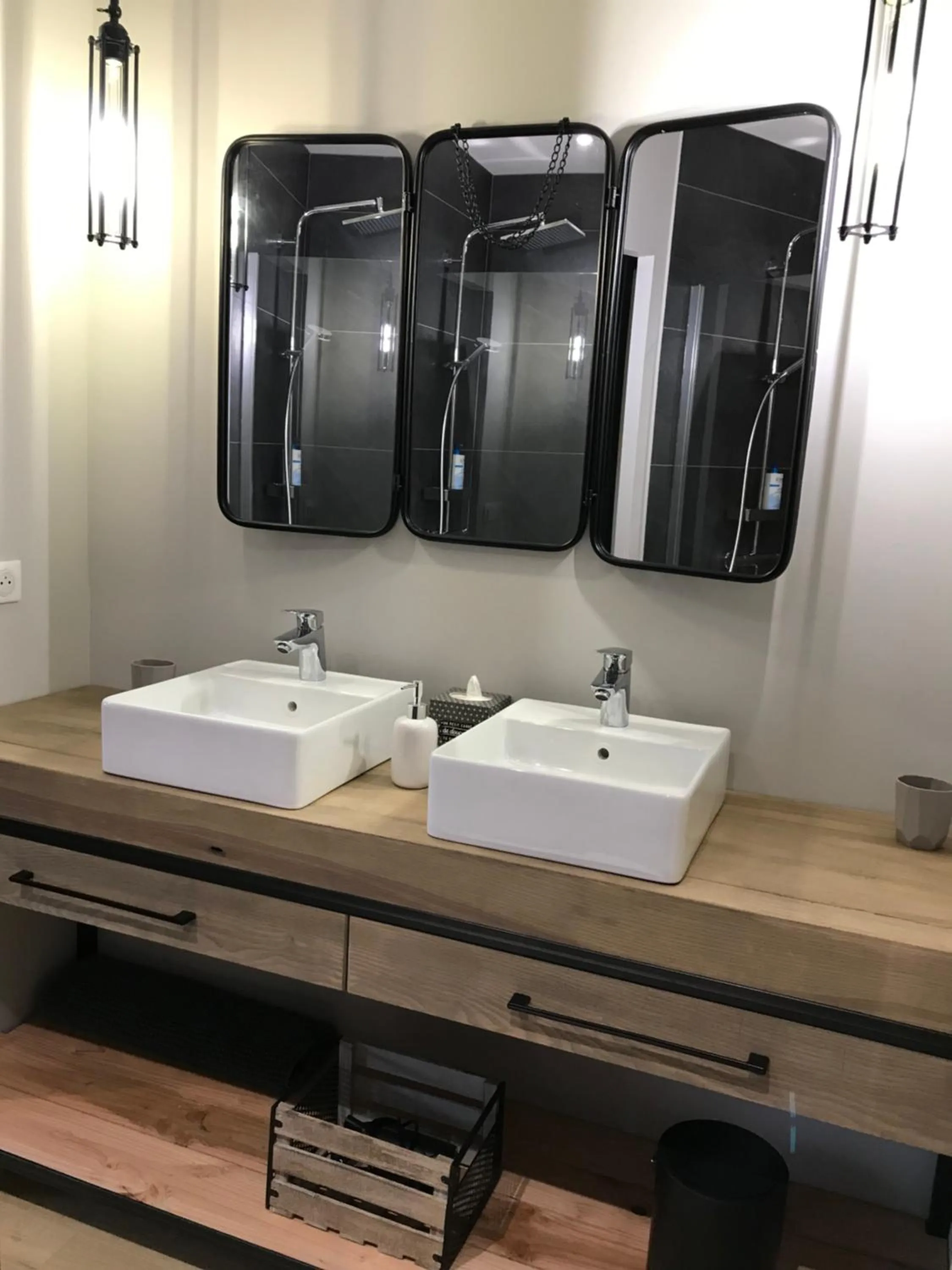 Bathroom in Chambres d hôtes La clé des arches