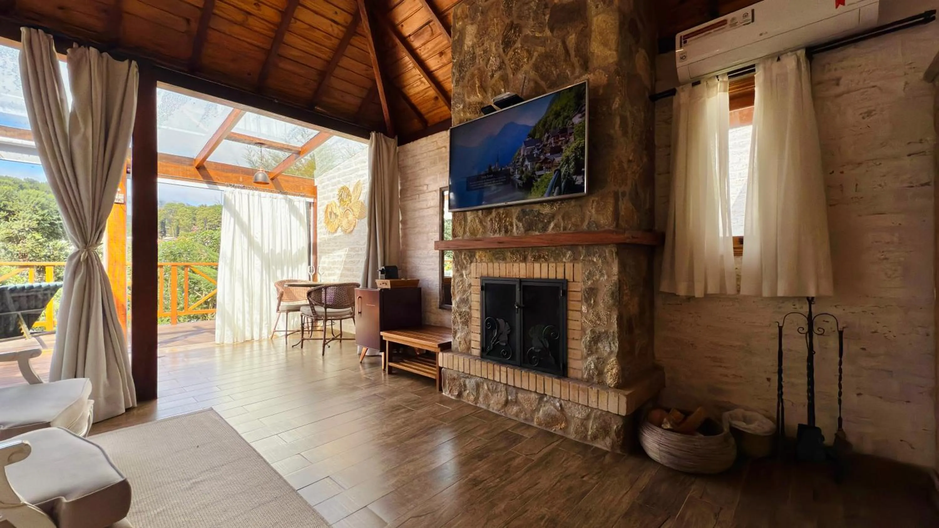 TV and multimedia in Pousada Villa Monte Verde