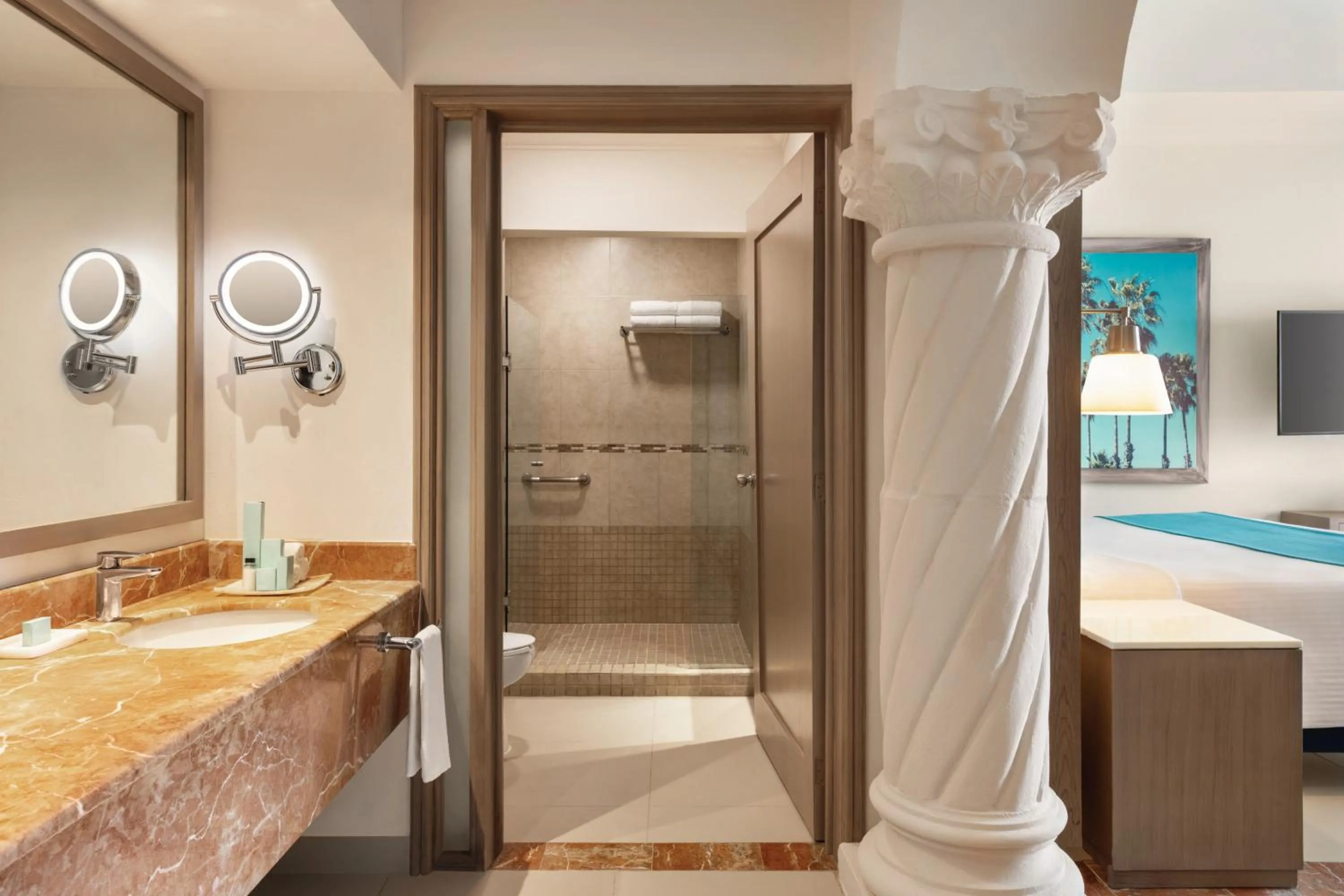 Bathroom, Bed in Wyndham Alltra Playa del Carmen Adults Only All Inclusive