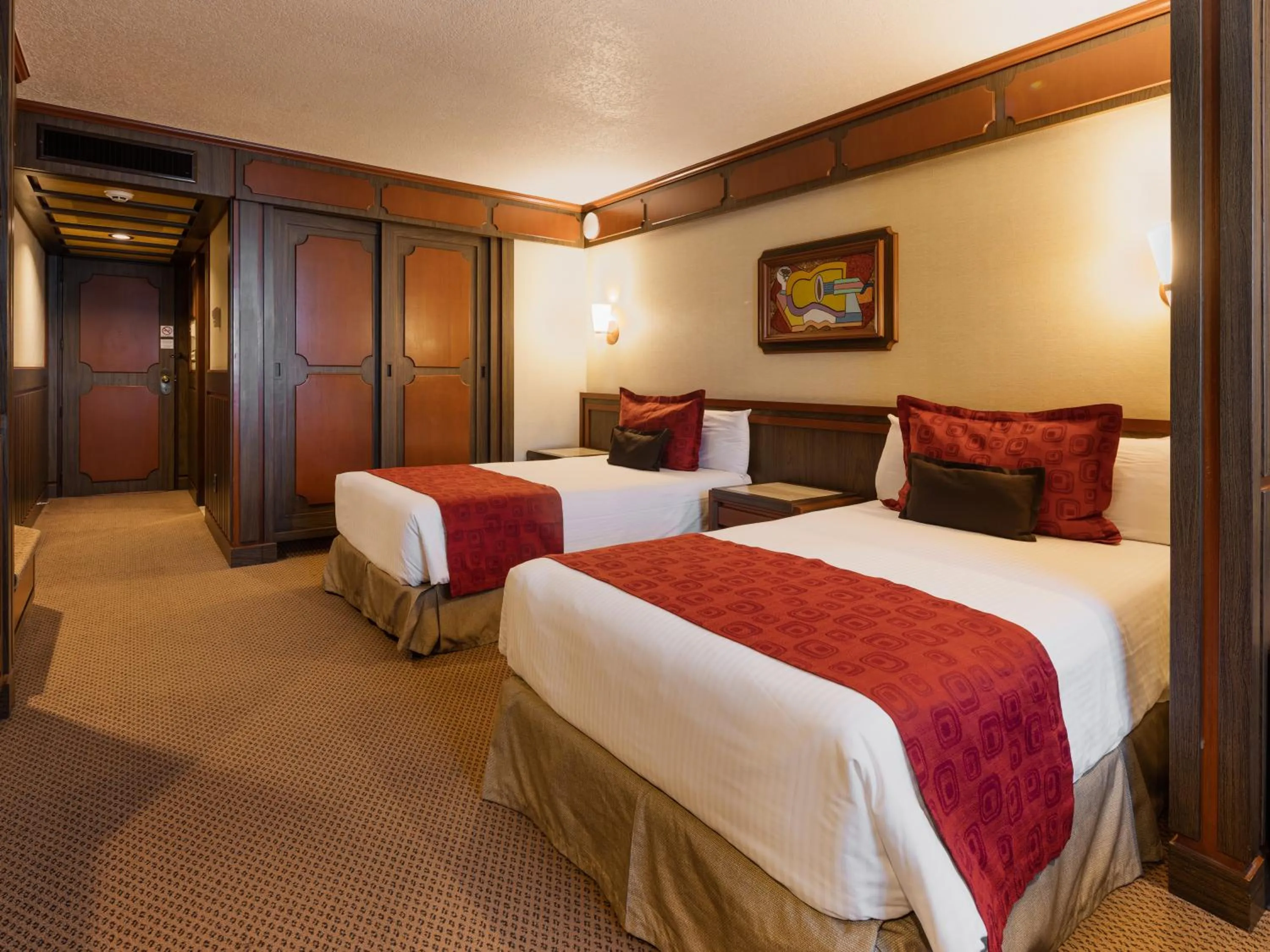 Photo of the whole room, Bed in Exe Alameda Reforma