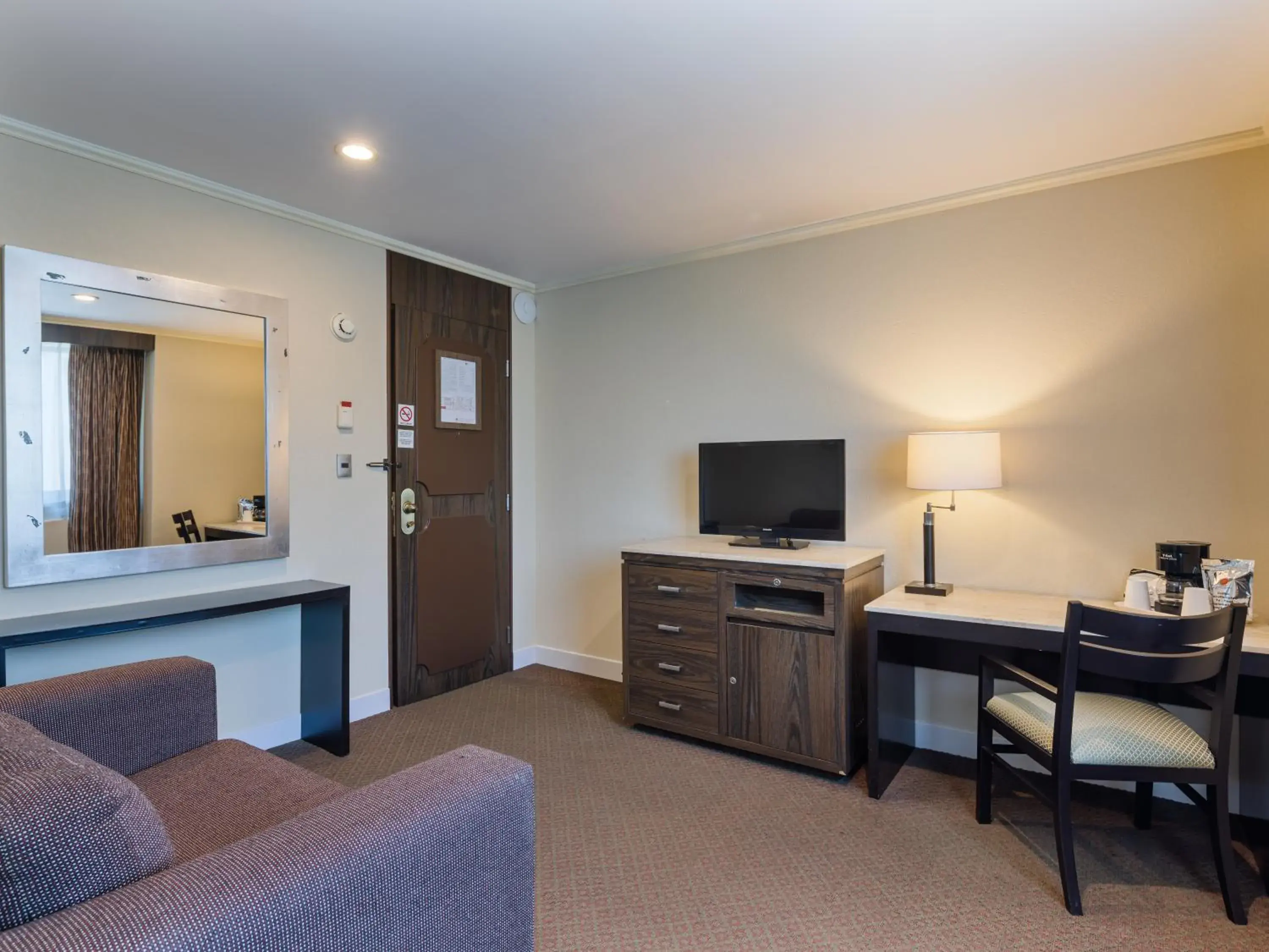 Photo of the whole room in Exe Alameda Reforma Photo of the whole room in Exe Alameda Reforma