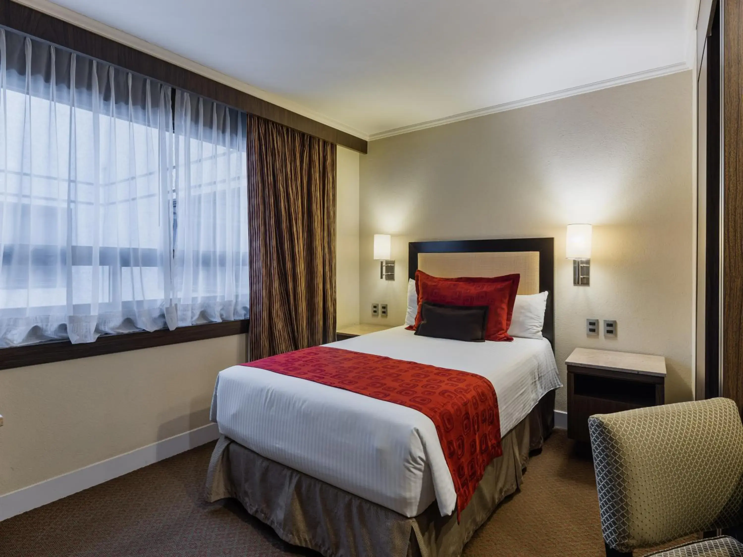 Photo of the whole room, Bed in Exe Alameda Reforma Photo of the whole room, Bed in Exe Alameda Reforma