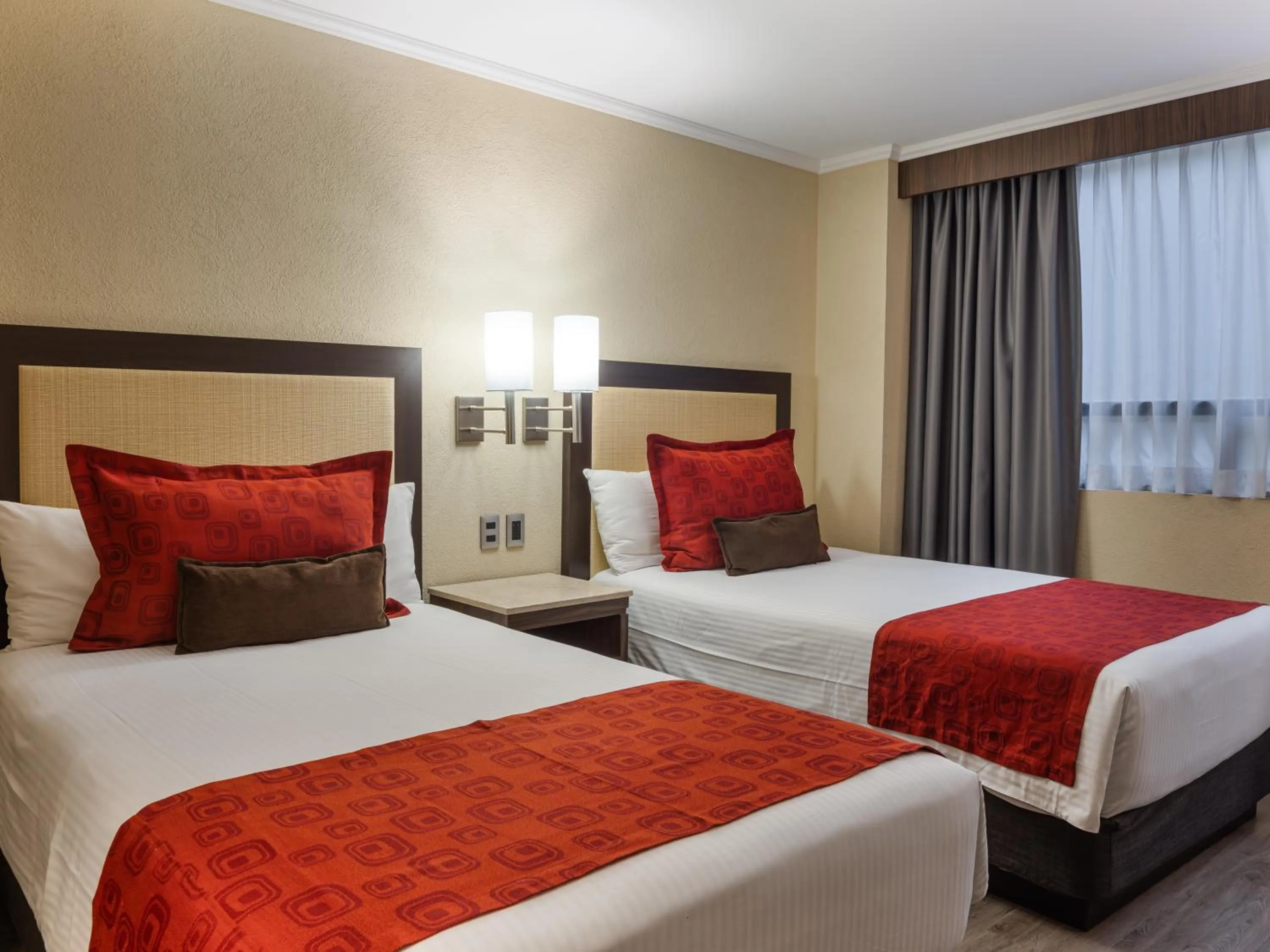 Bed in Exe Alameda Reforma