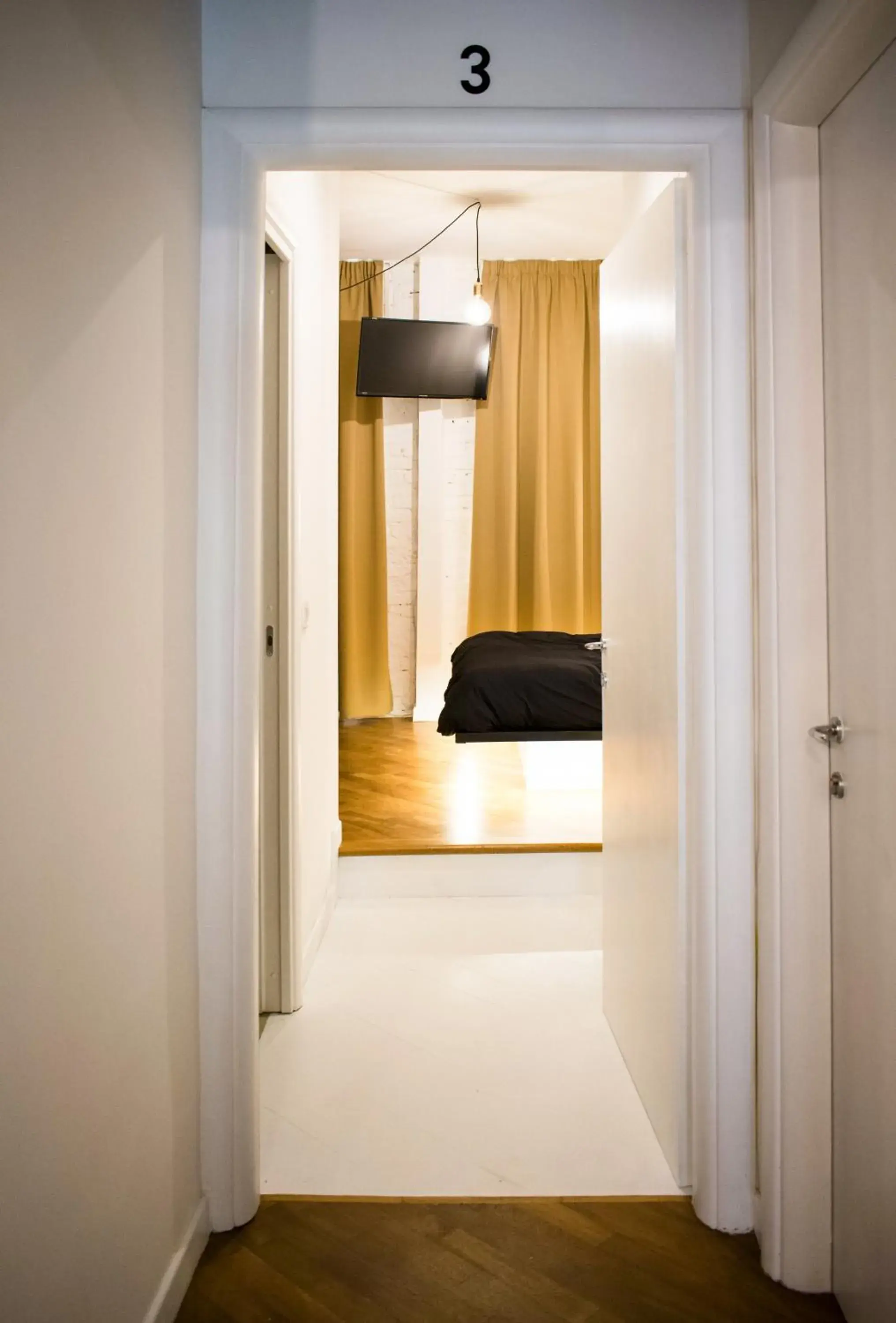 Double Room with Private Bathroom in Bibi e Romeo's Home Double Room with Private Bathroom in Bibi e Romeo's Home