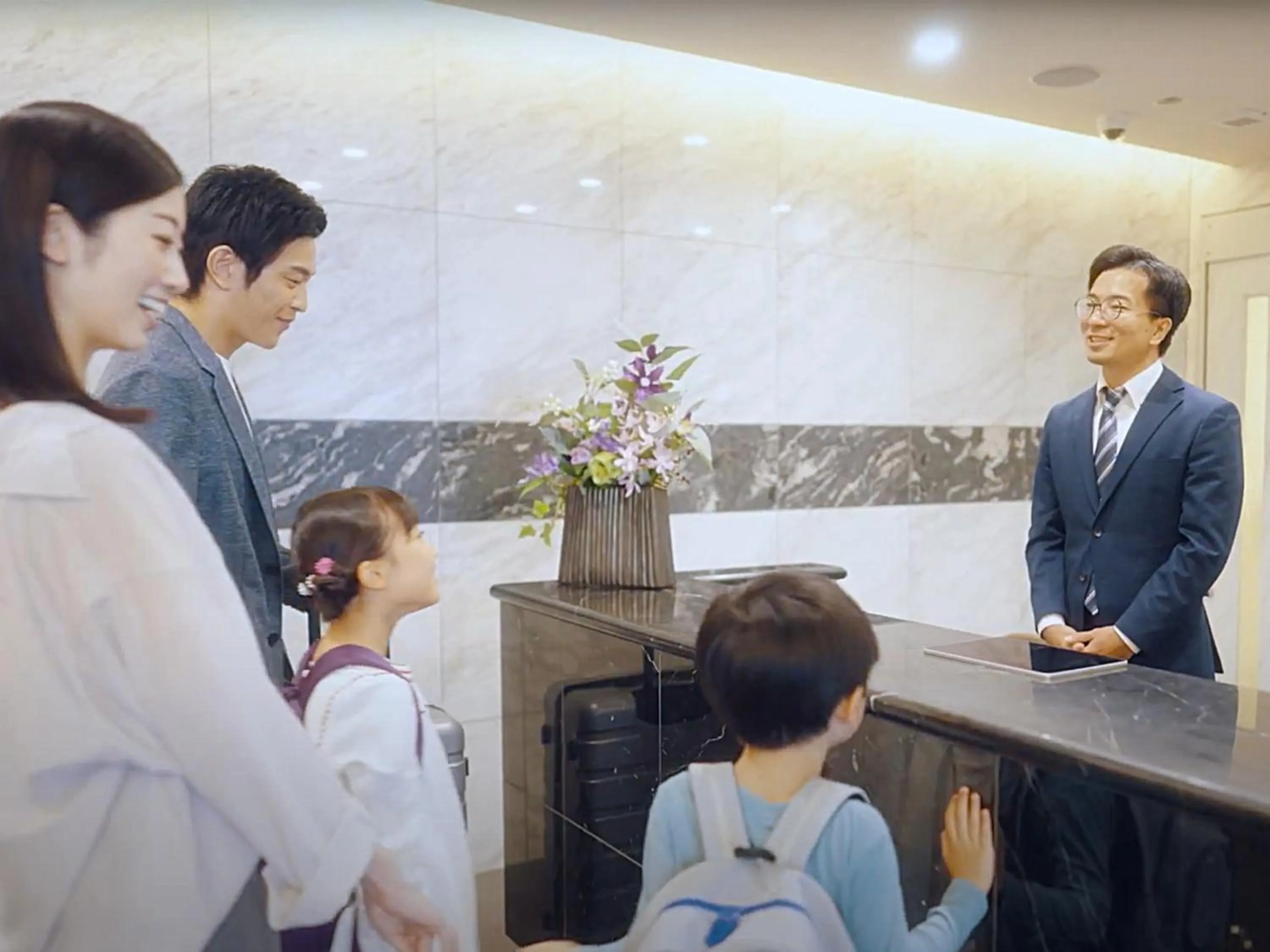 Staff in ESLEAD HOTEL Namba Daikokucho