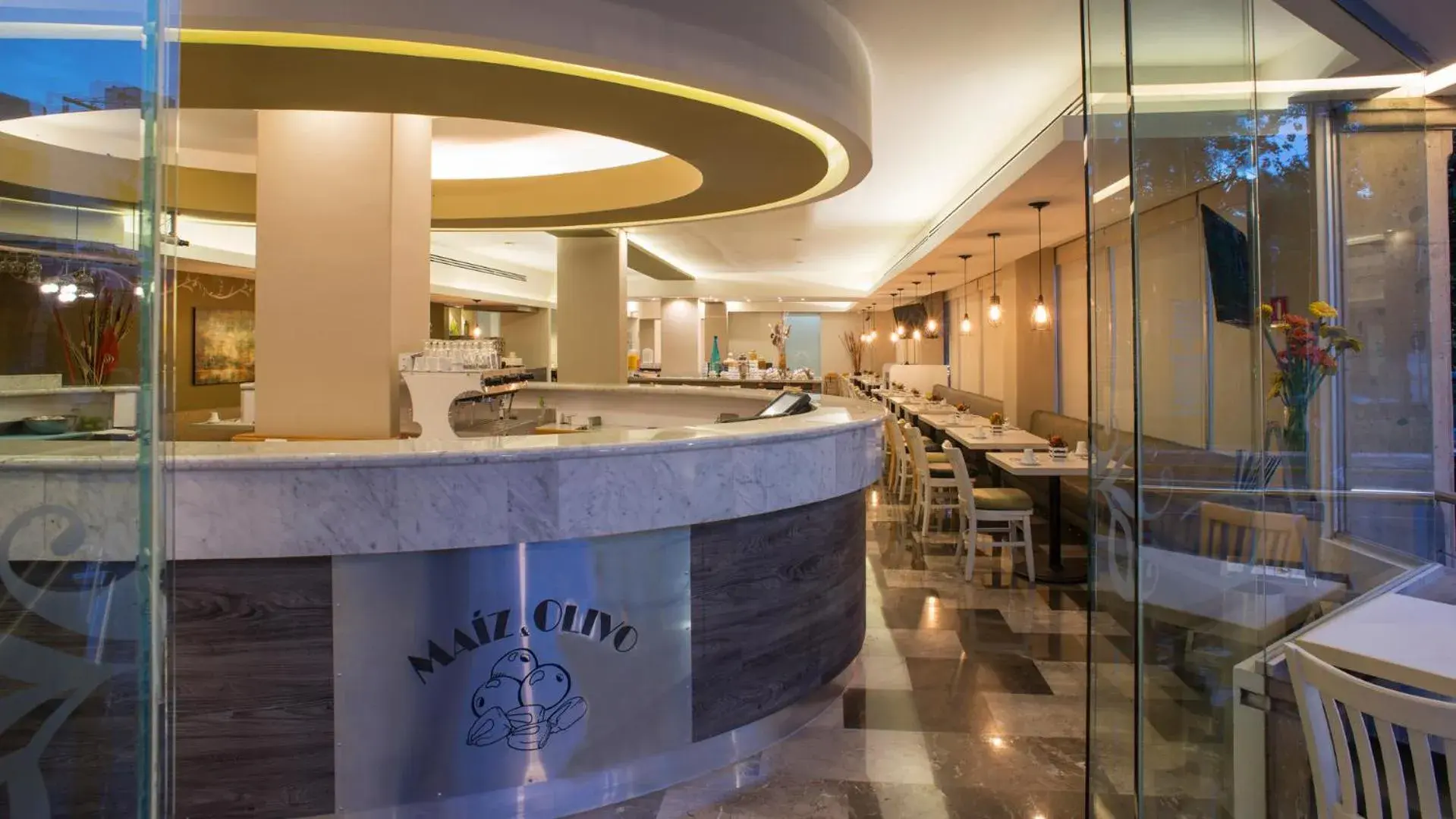 Restaurant/places to eat in Stanza Hotel Restaurant/places to eat in Stanza Hotel