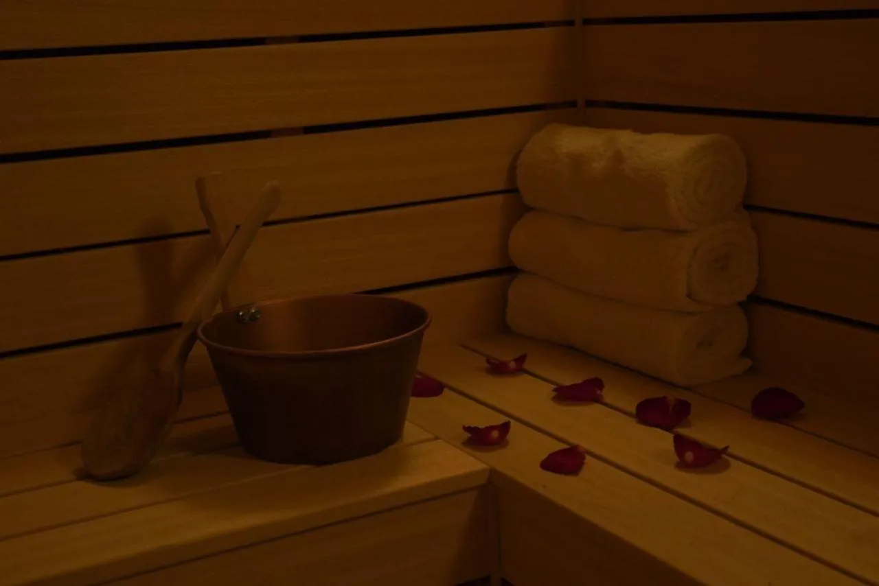 Sauna in Noor Land Hotel