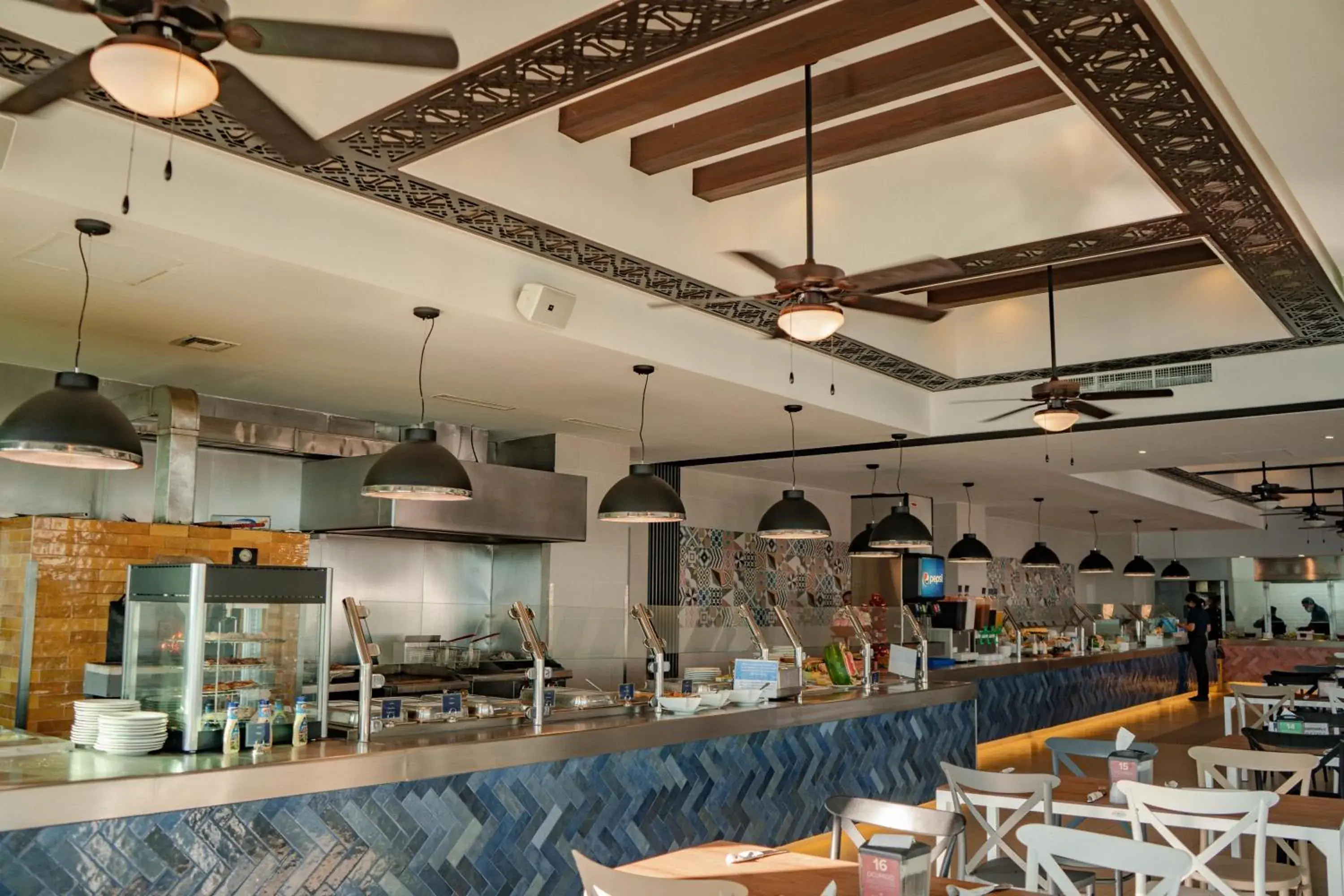 Restaurant/places to eat in Oceano Palace Restaurant/places to eat in Oceano Palace