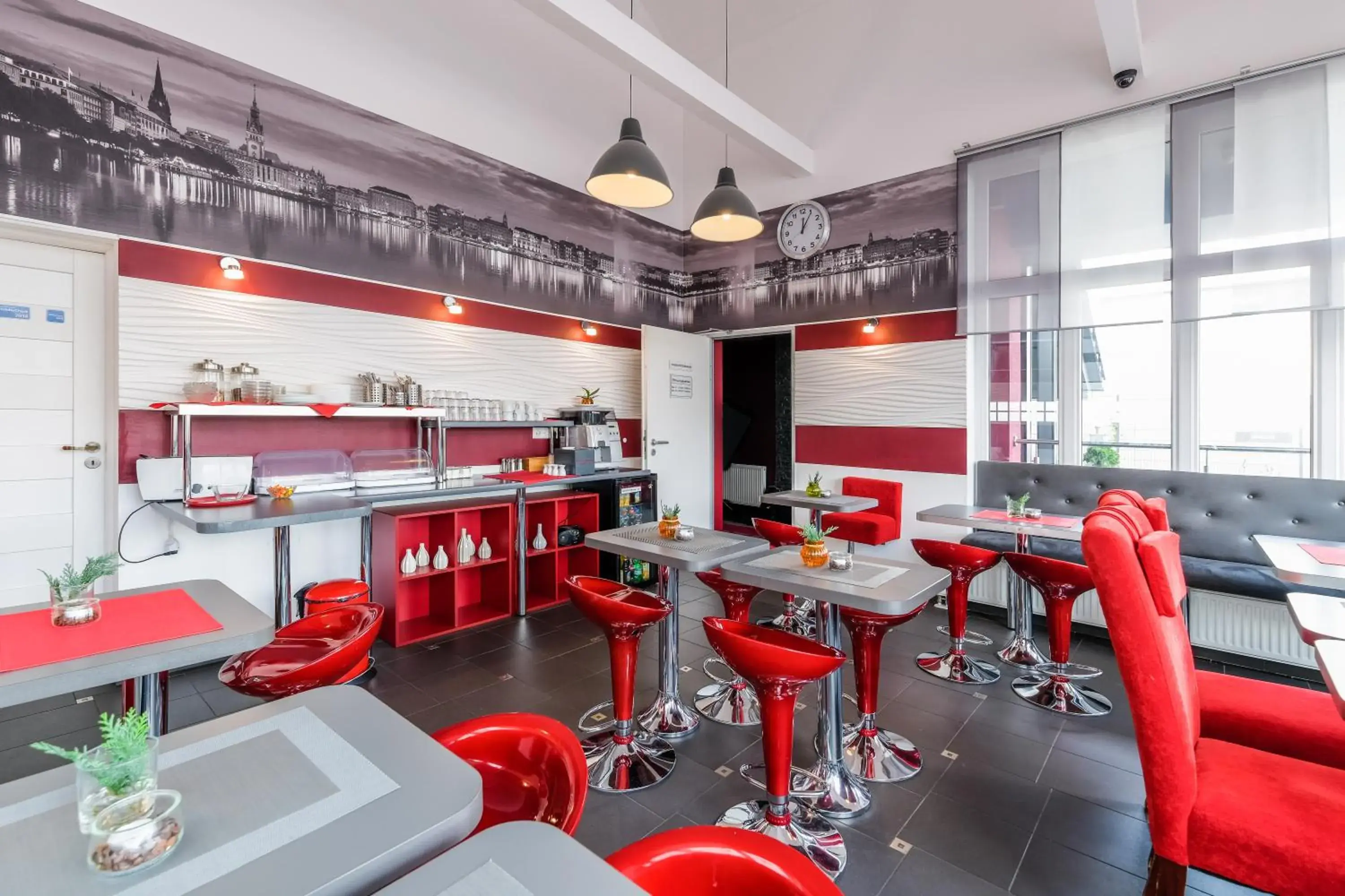 Buffet breakfast in Hotel 108 Buffet breakfast in Hotel 108