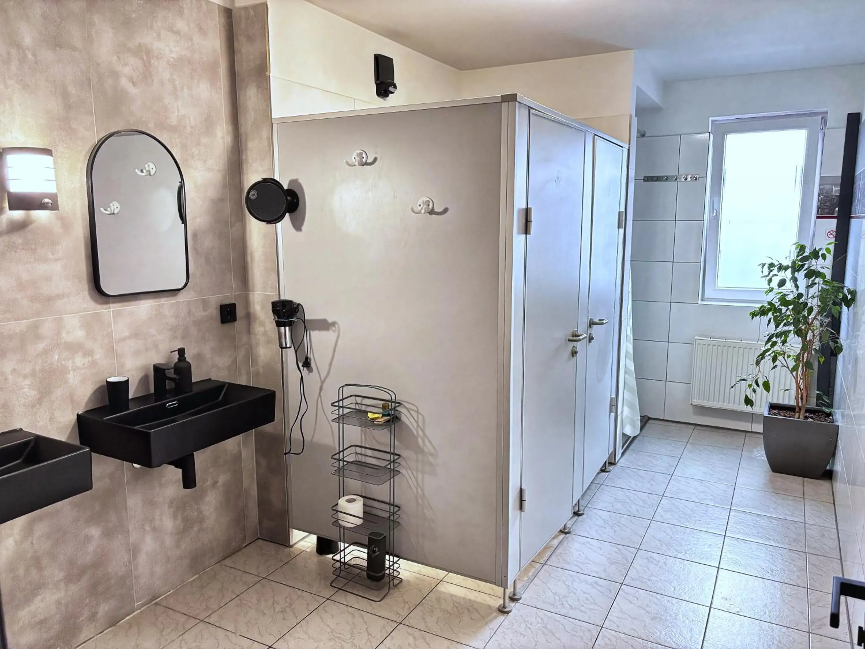 Triple Room with Shared Bathroom in Hotel 108 Triple Room with Shared Bathroom in Hotel 108