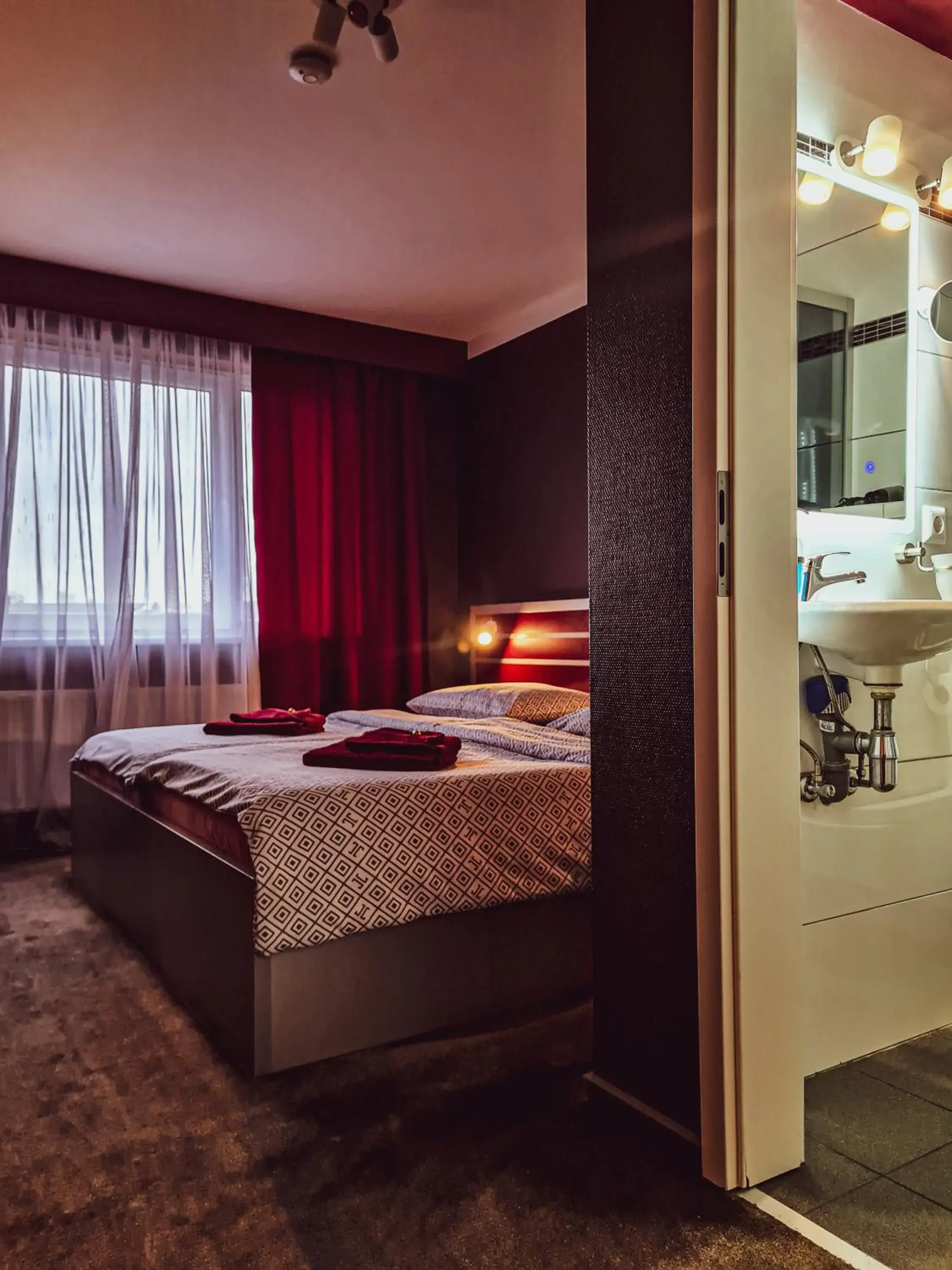 Bed in Hotel 108 Bed in Hotel 108