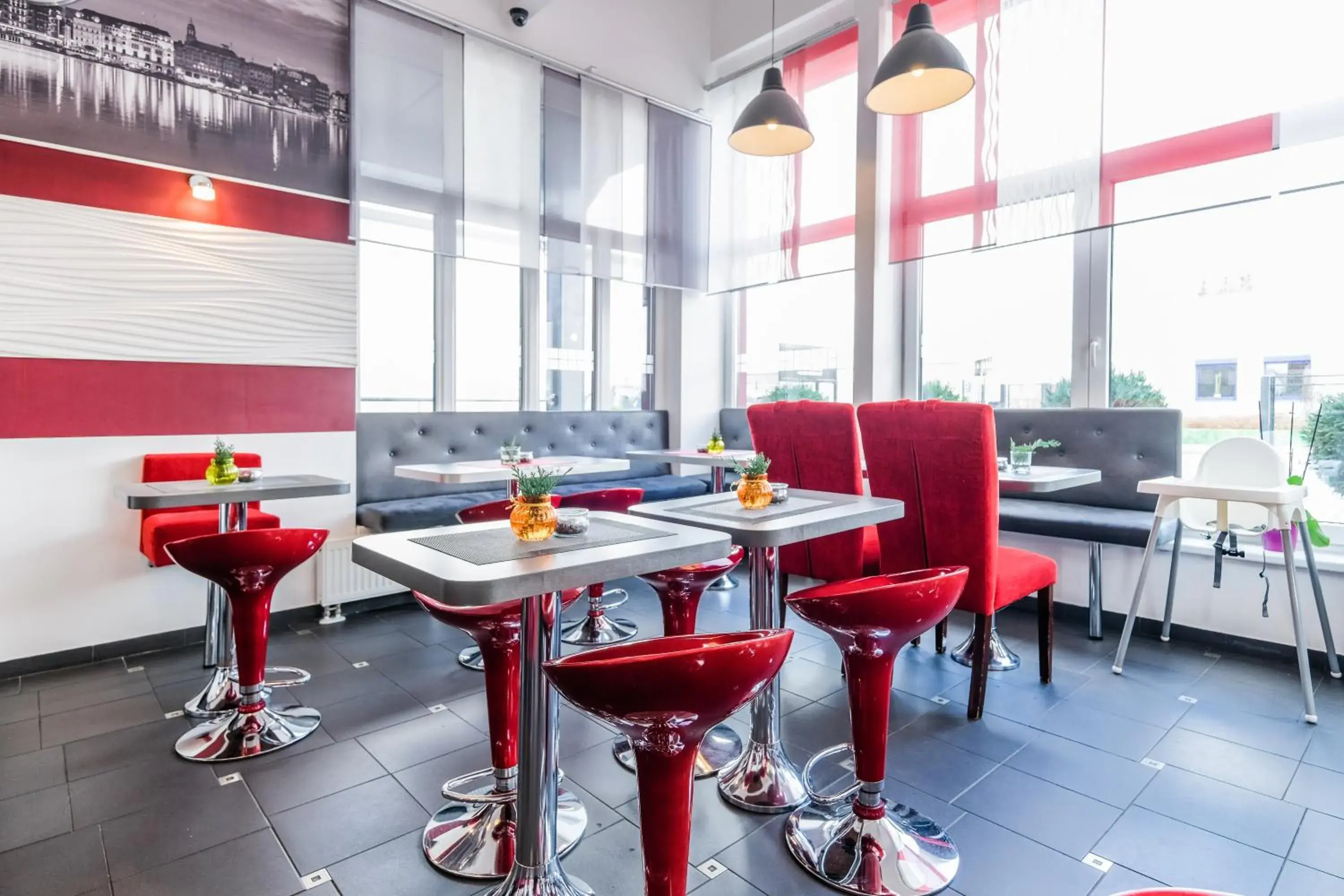 Restaurant/places to eat in Hotel 108 Restaurant/places to eat in Hotel 108