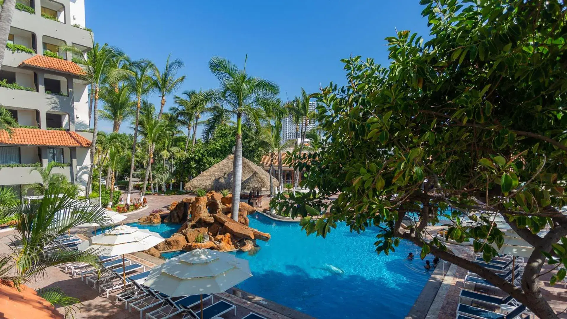 Swimming pool in Luna Palace Swimming pool in Luna Palace