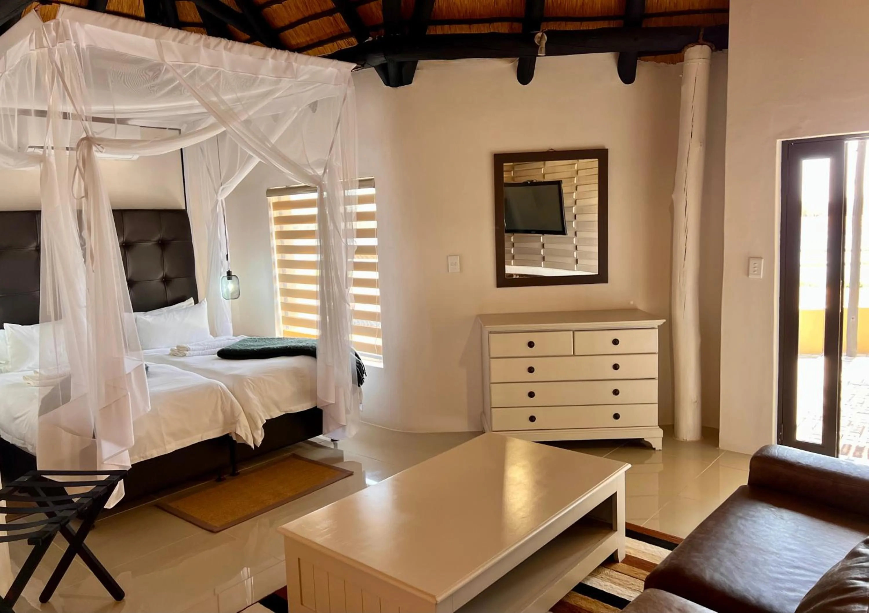 Bedroom, Bed in Lapa Lange Game Lodge