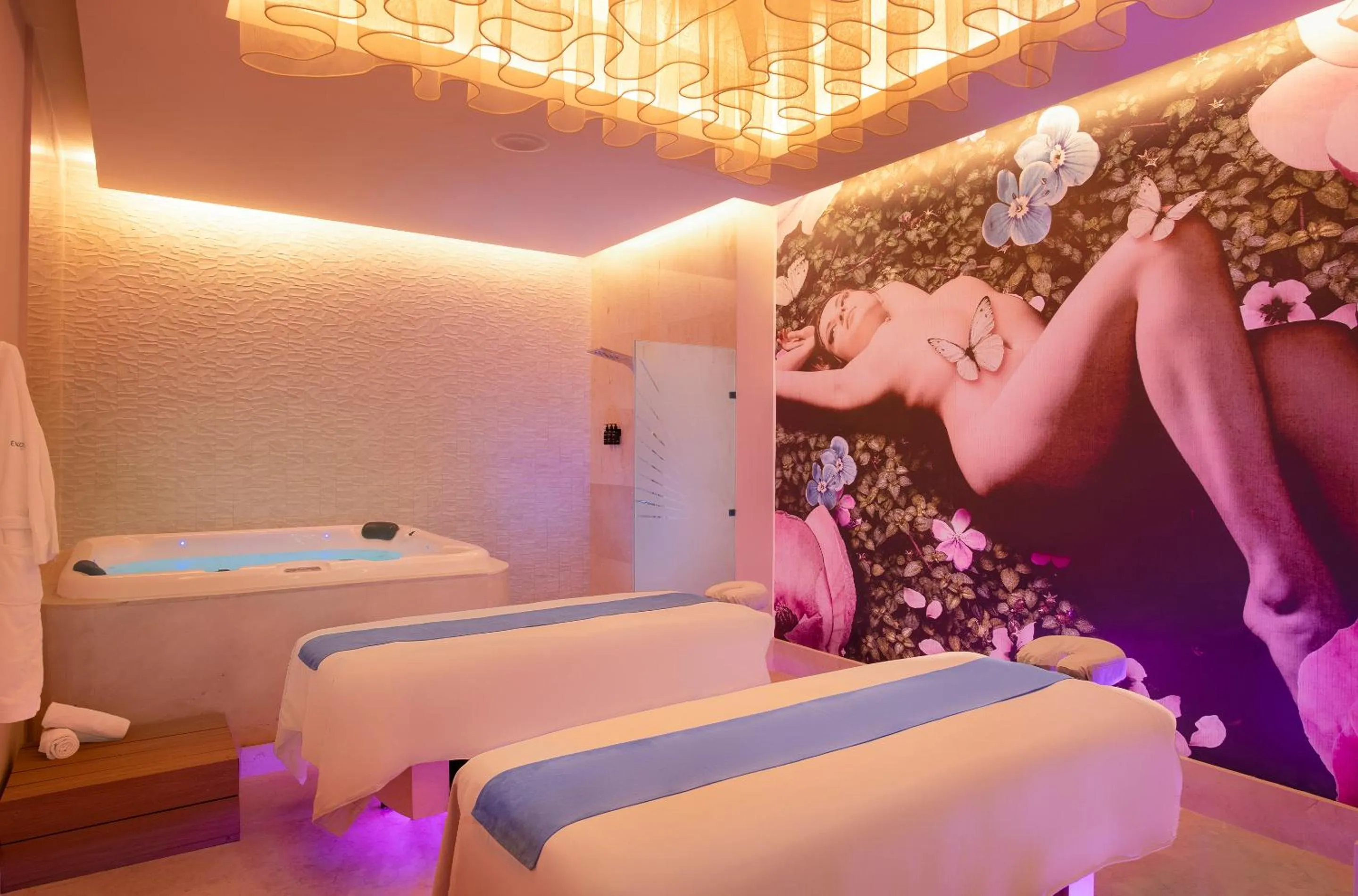 Massage in Desire Riviera Maya Resort All Inclusive - Couples Only