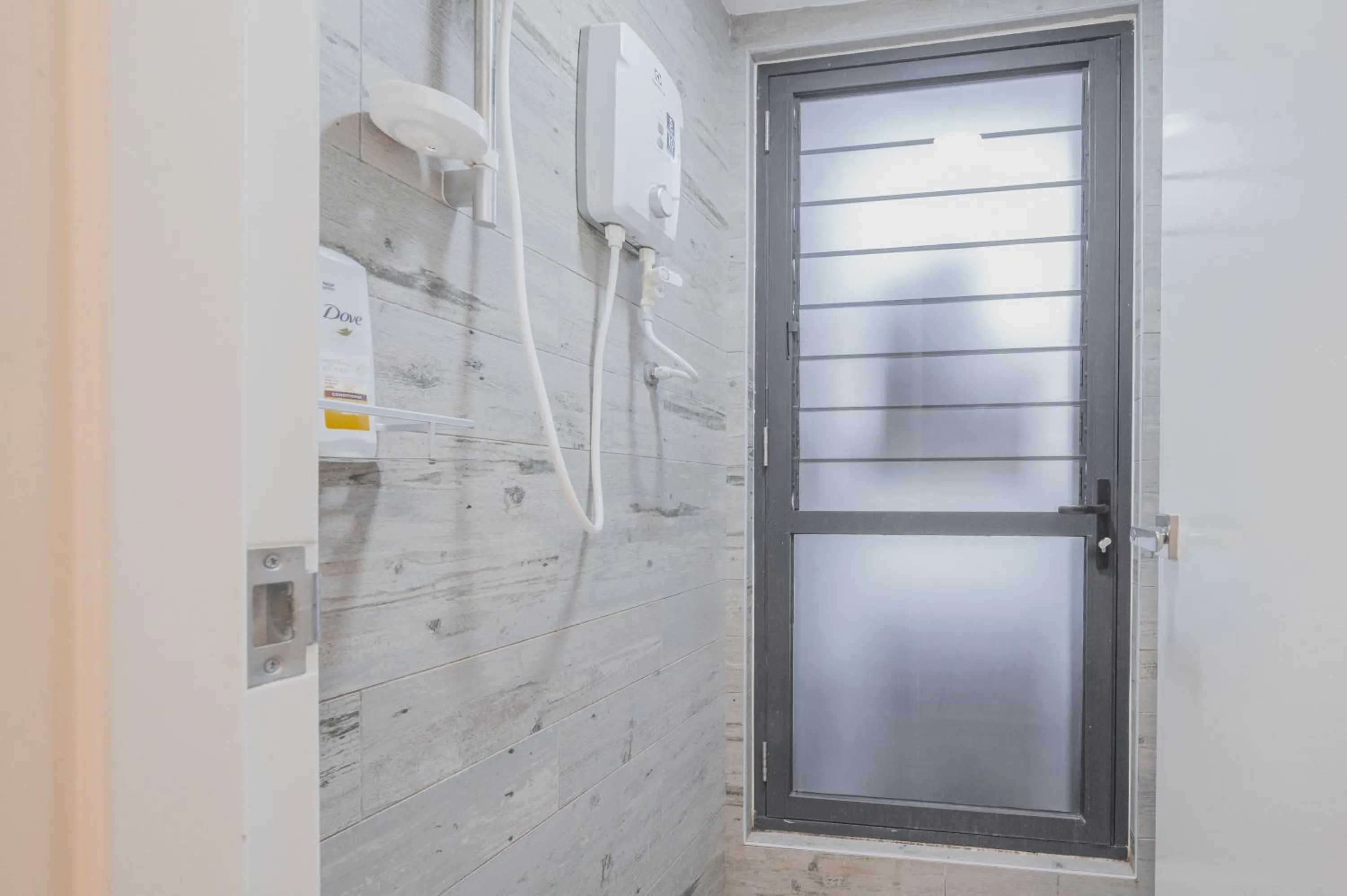 Bathroom in Arte Mont Kiara by Airhost