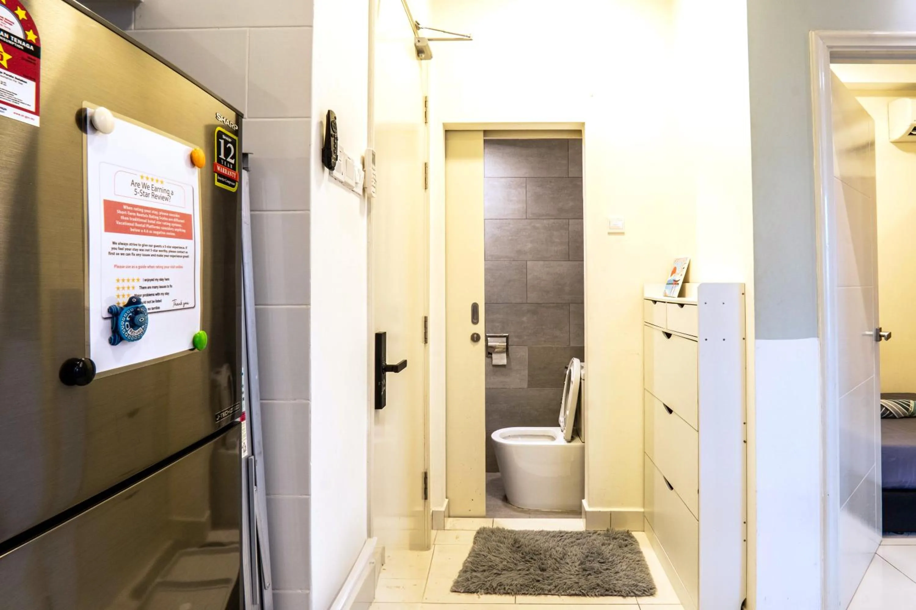 Toilet in Arte Mont Kiara by Airhost