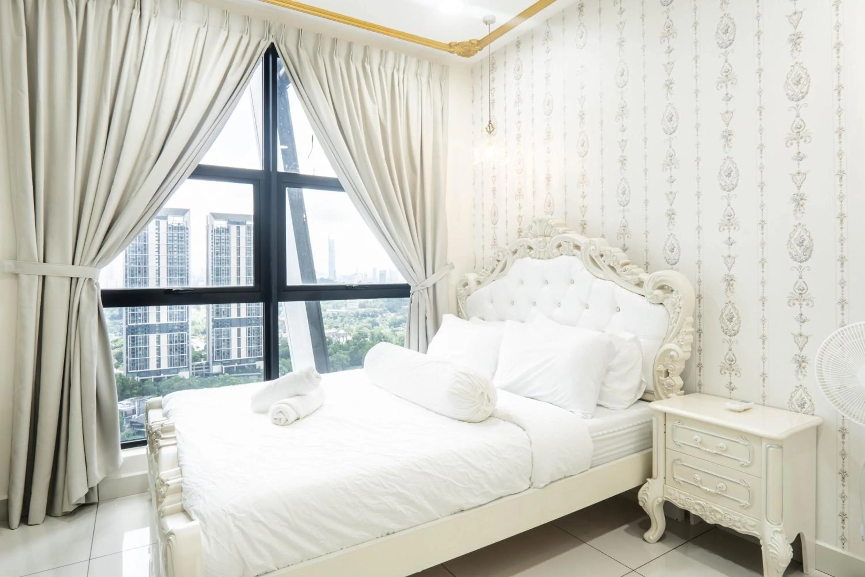 Bed in Arte Mont Kiara by Airhost