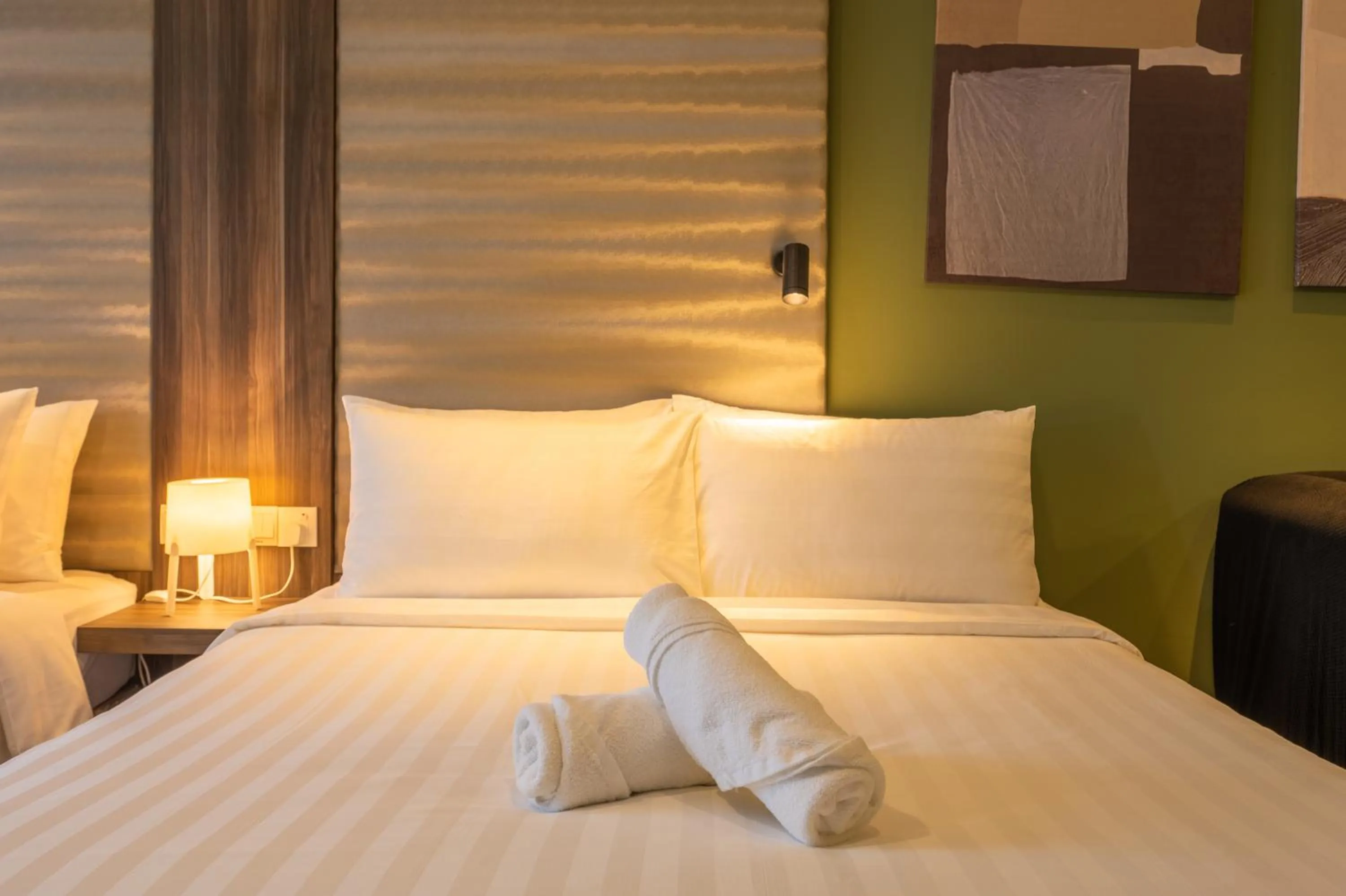 Bed in Greystone One Bukit Ceylon