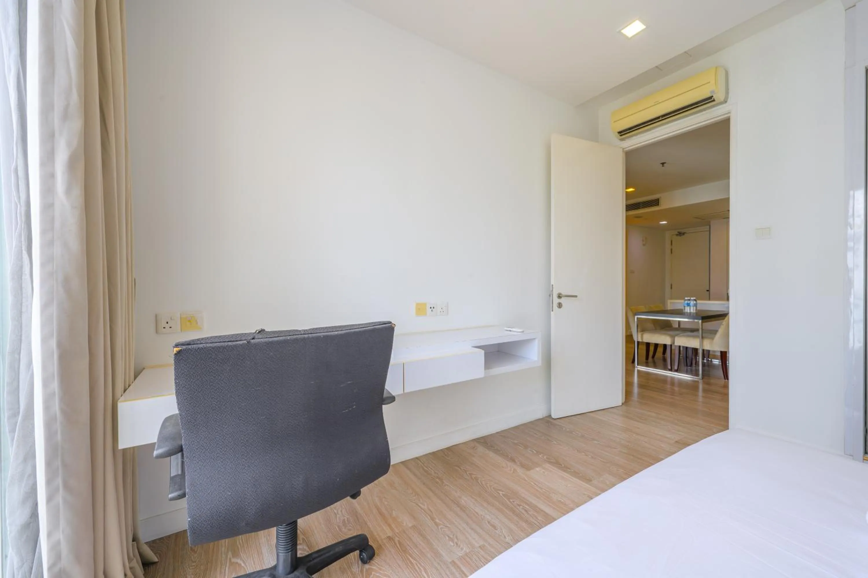 Bed in Greystone One Bukit Ceylon