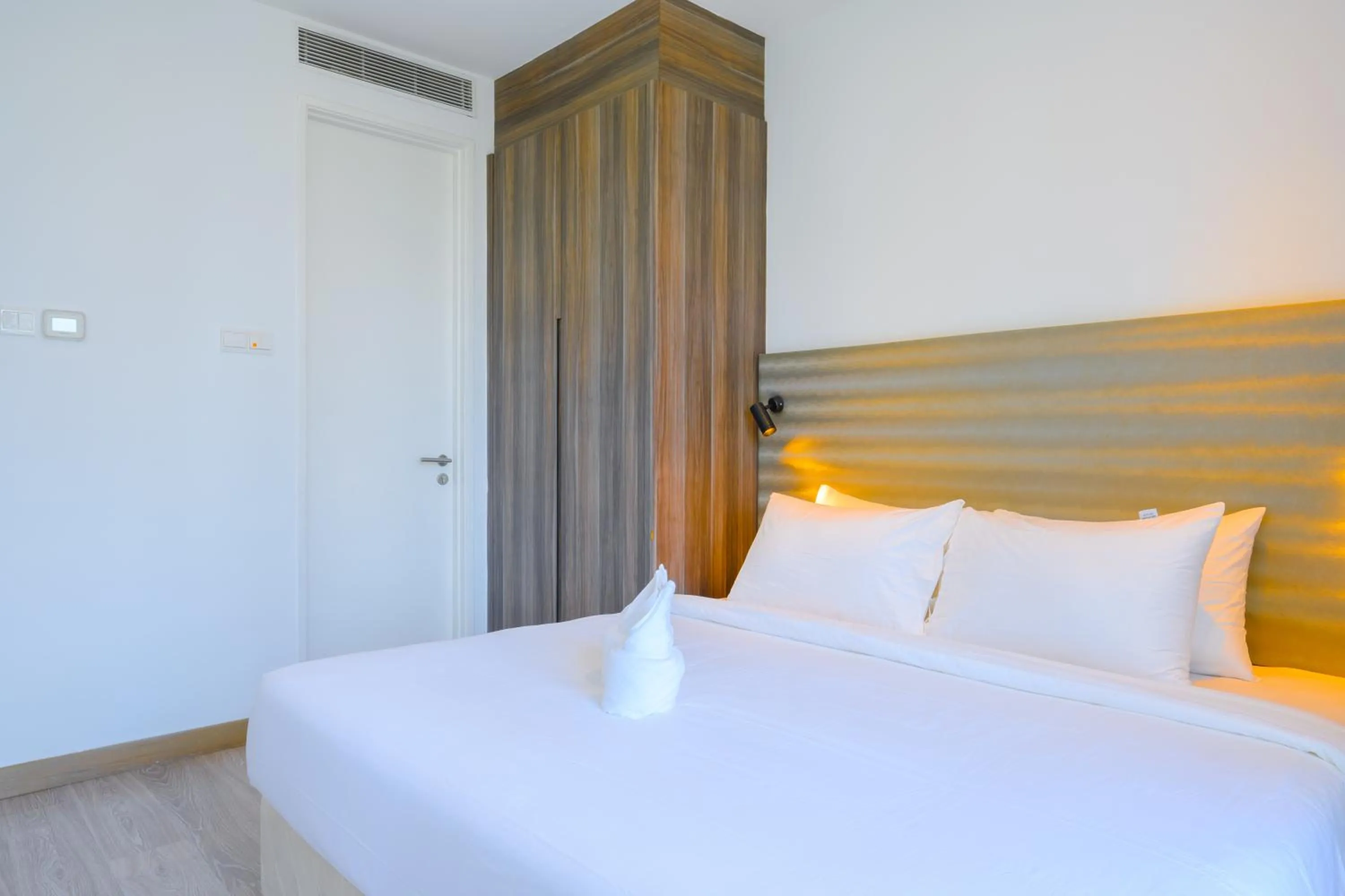 Bed in Greystone One Bukit Ceylon