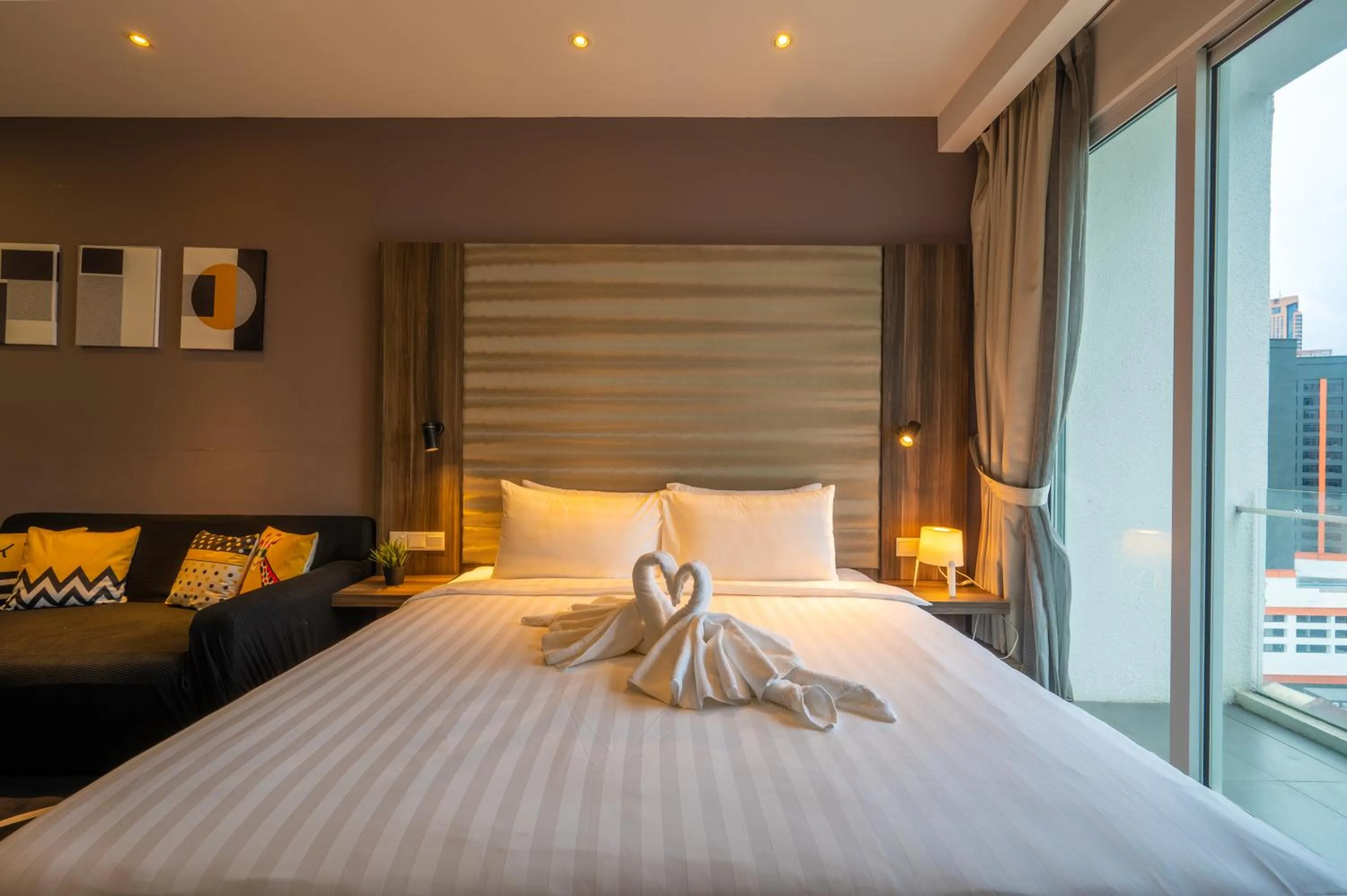 Bed in Greystone One Bukit Ceylon