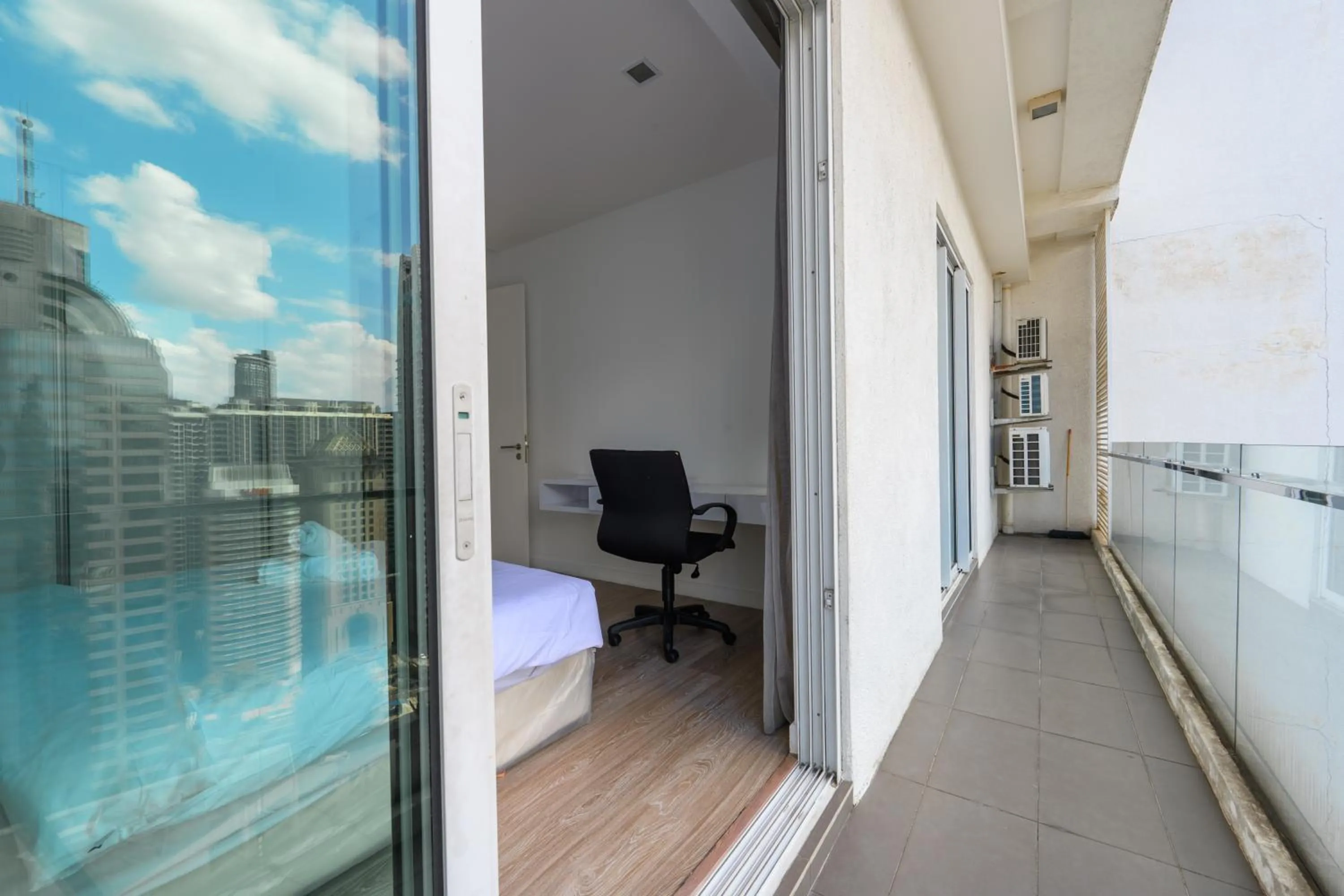 Balcony/Terrace in Greystone One Bukit Ceylon