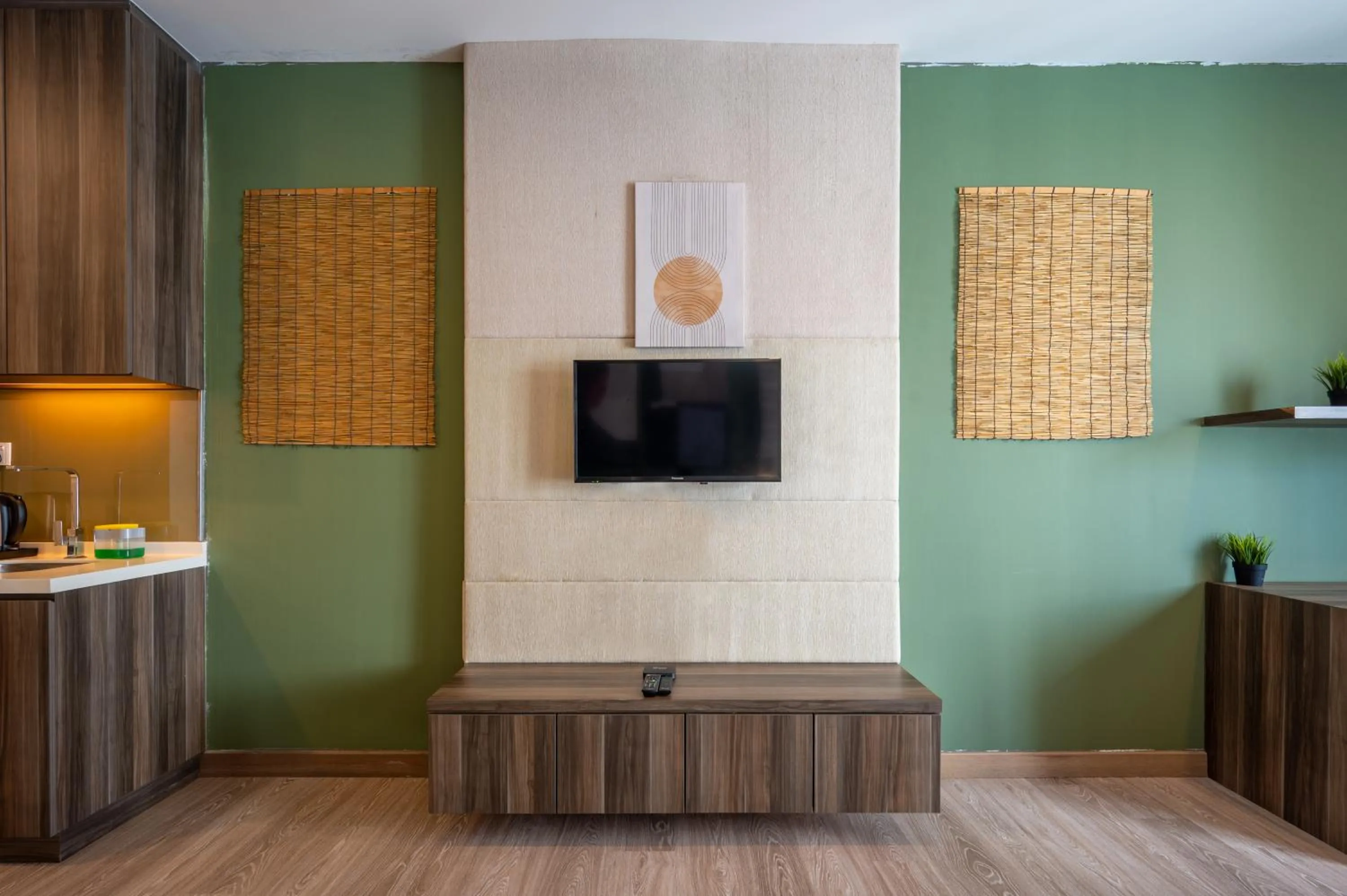 TV and multimedia in Greystone One Bukit Ceylon