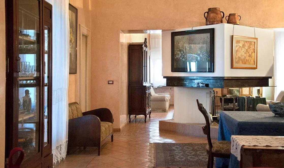 Communal lounge/ TV room in Il Barone del Mare