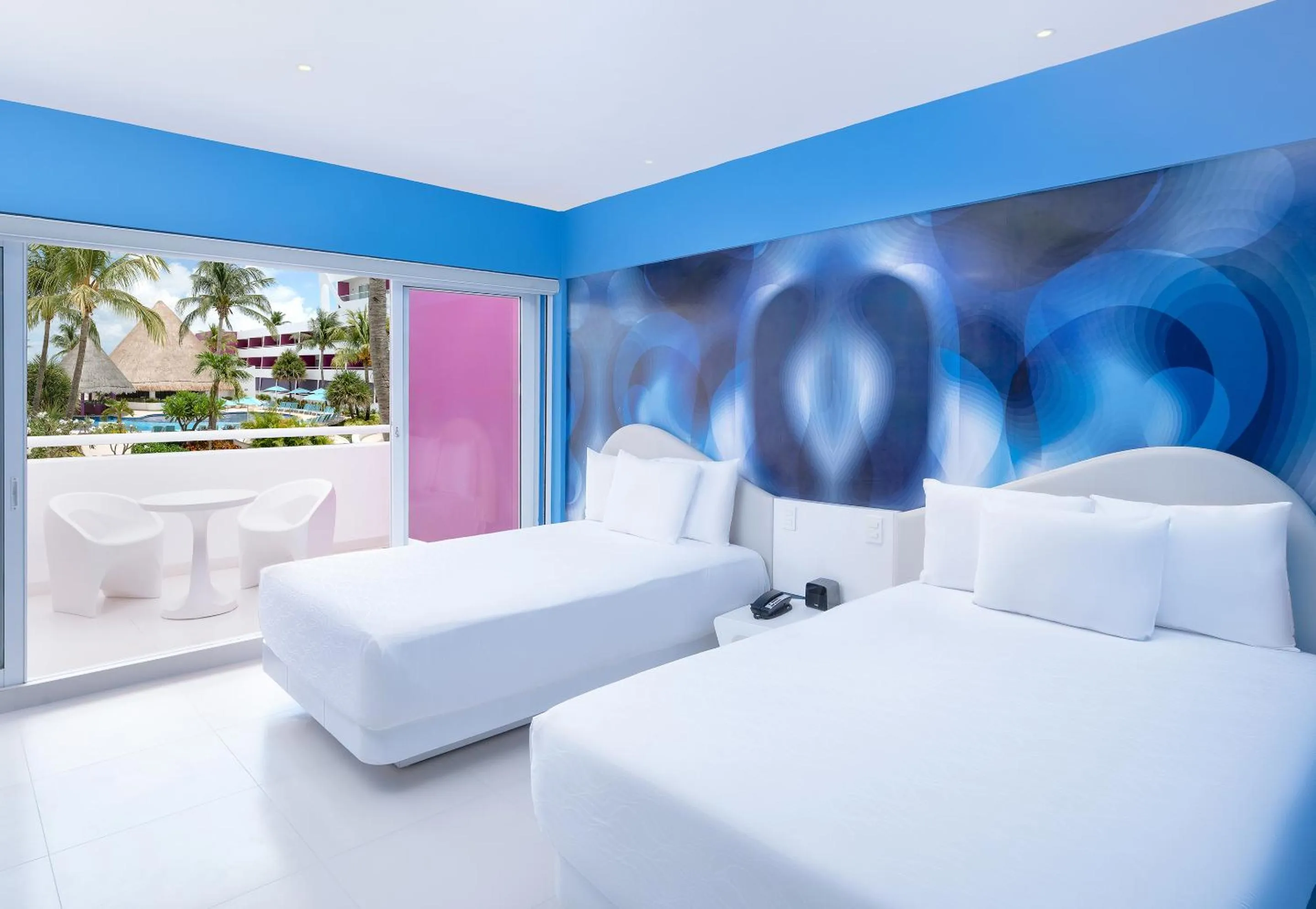 Property building, Bed in Temptation Cancun Resort - All Inclusive - Adults Only