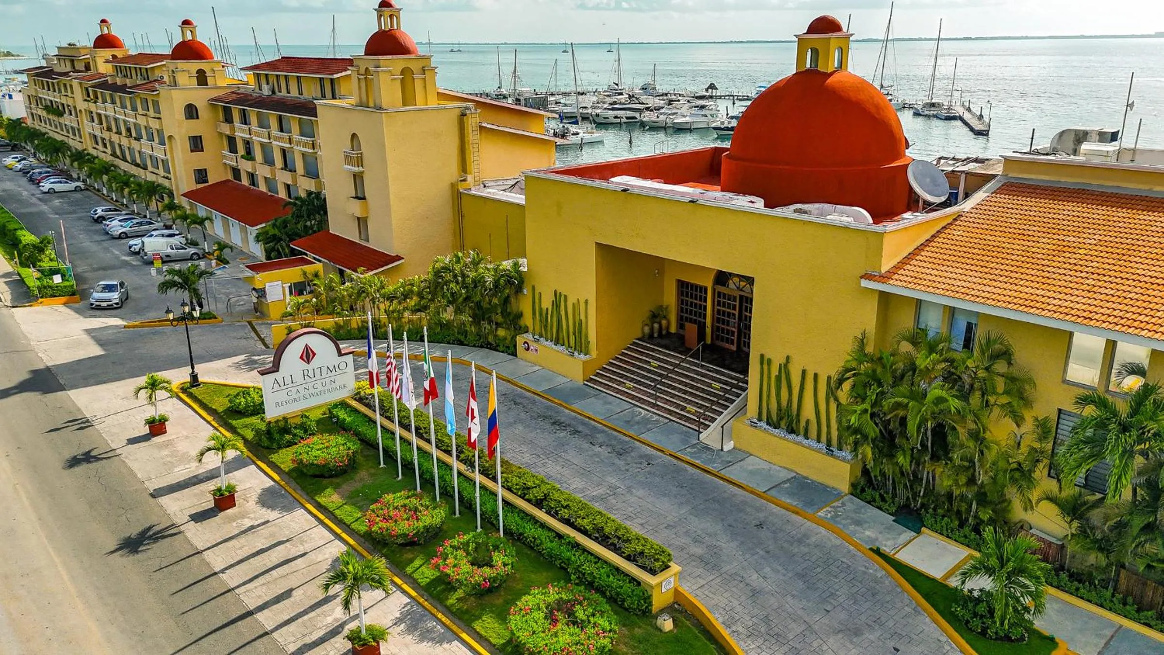 Property building in All Ritmo Cancun Resort & Water Park